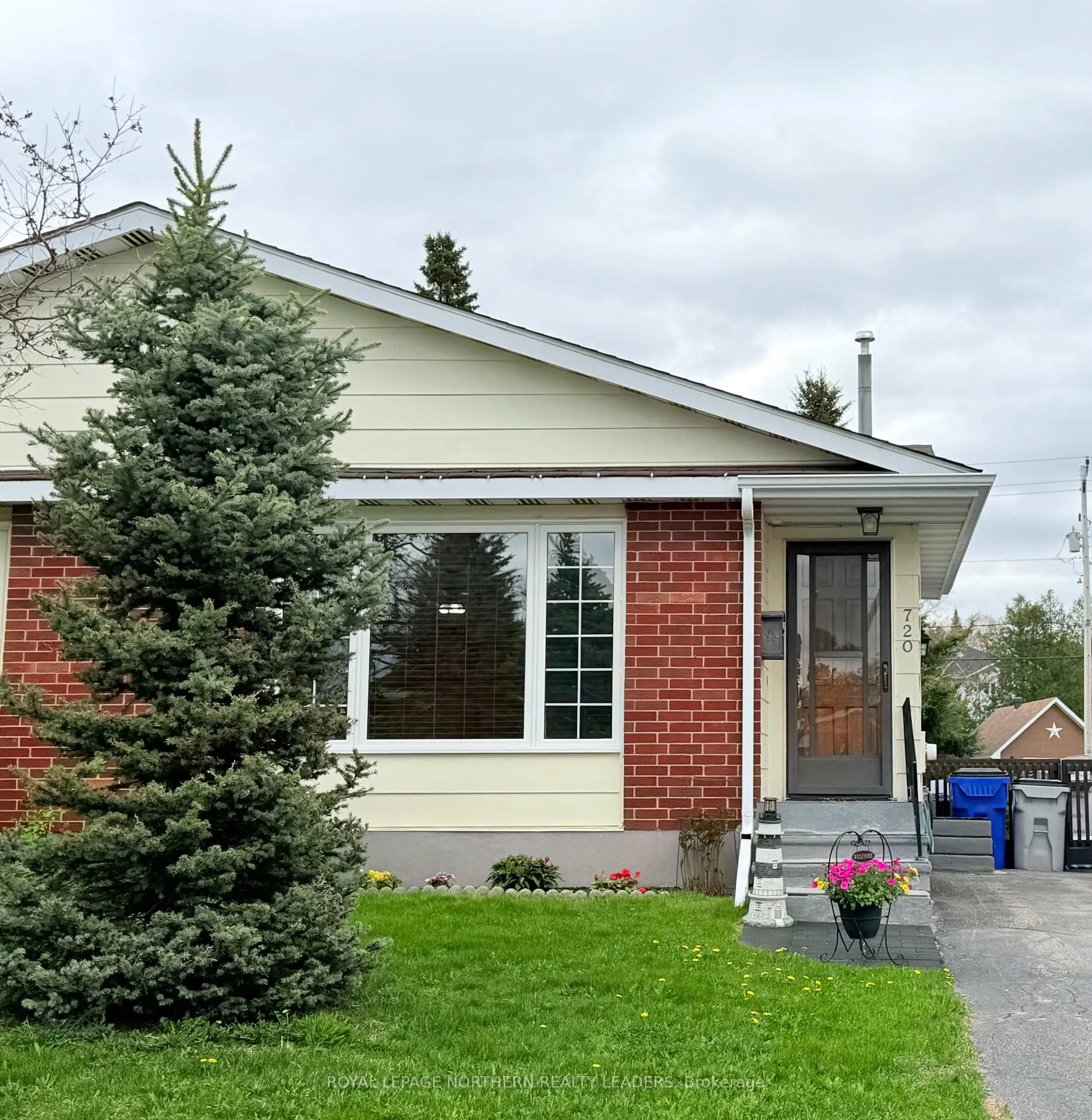 Photo 2 of 720 Bartleman Street, Timmins, TNW - Upper Melrose — HOMEH