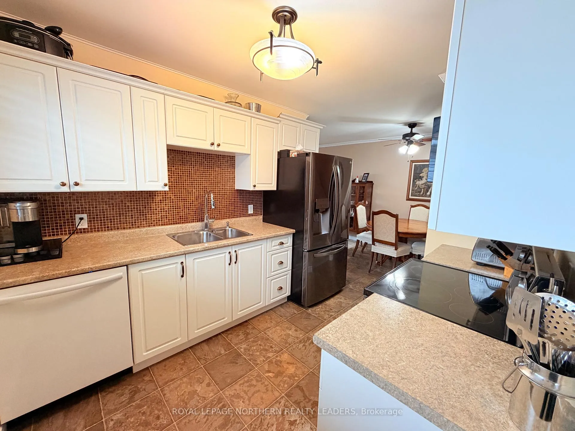 Photo 3 of 720 Bartleman Street, Timmins, TNW - Upper Melrose — HOMEH