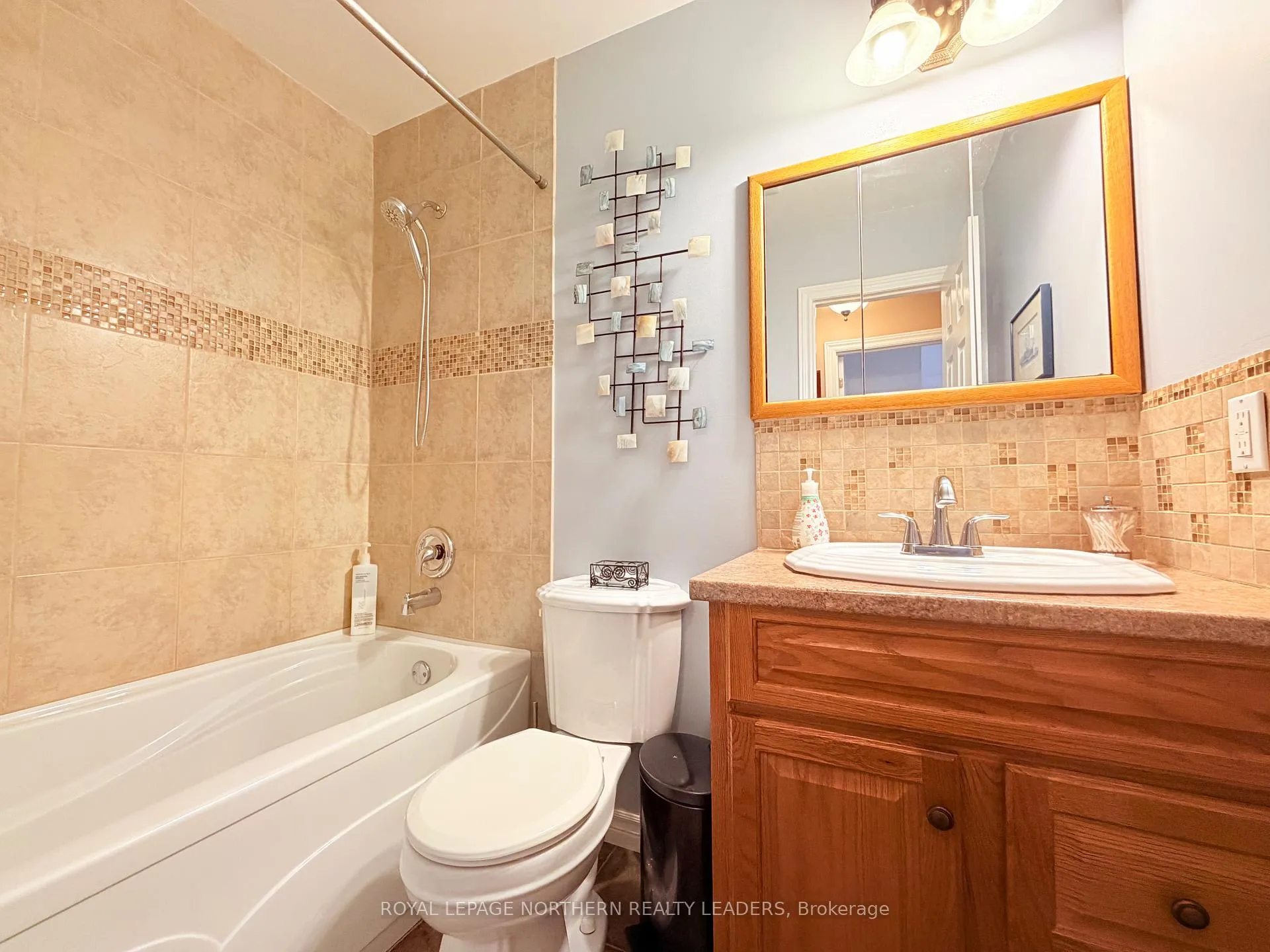 Photo 13 of 720 Bartleman Street, Timmins, TNW - Upper Melrose — HOMEH