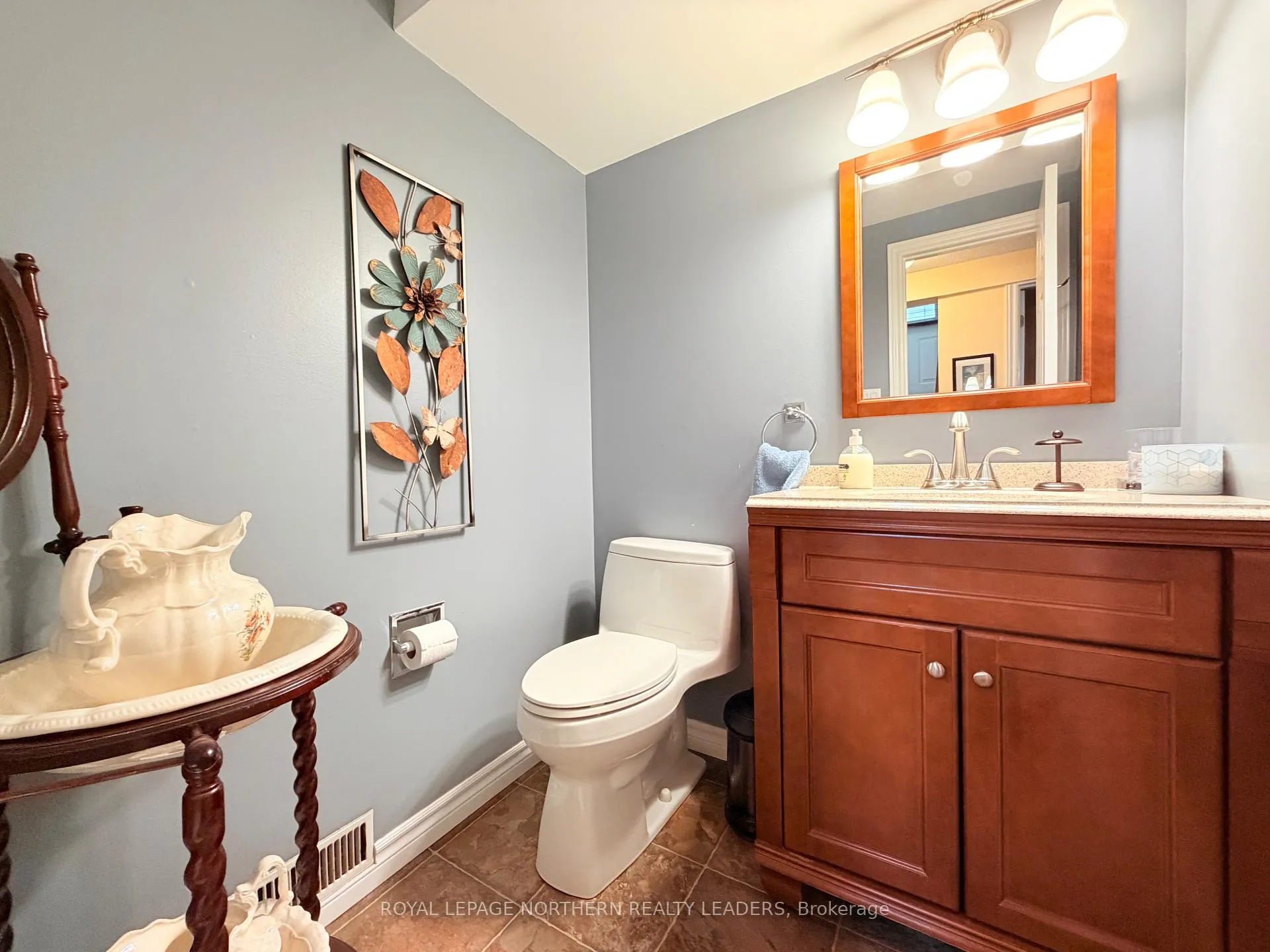 Photo 17 of 720 Bartleman Street, Timmins, TNW - Upper Melrose — HOMEH