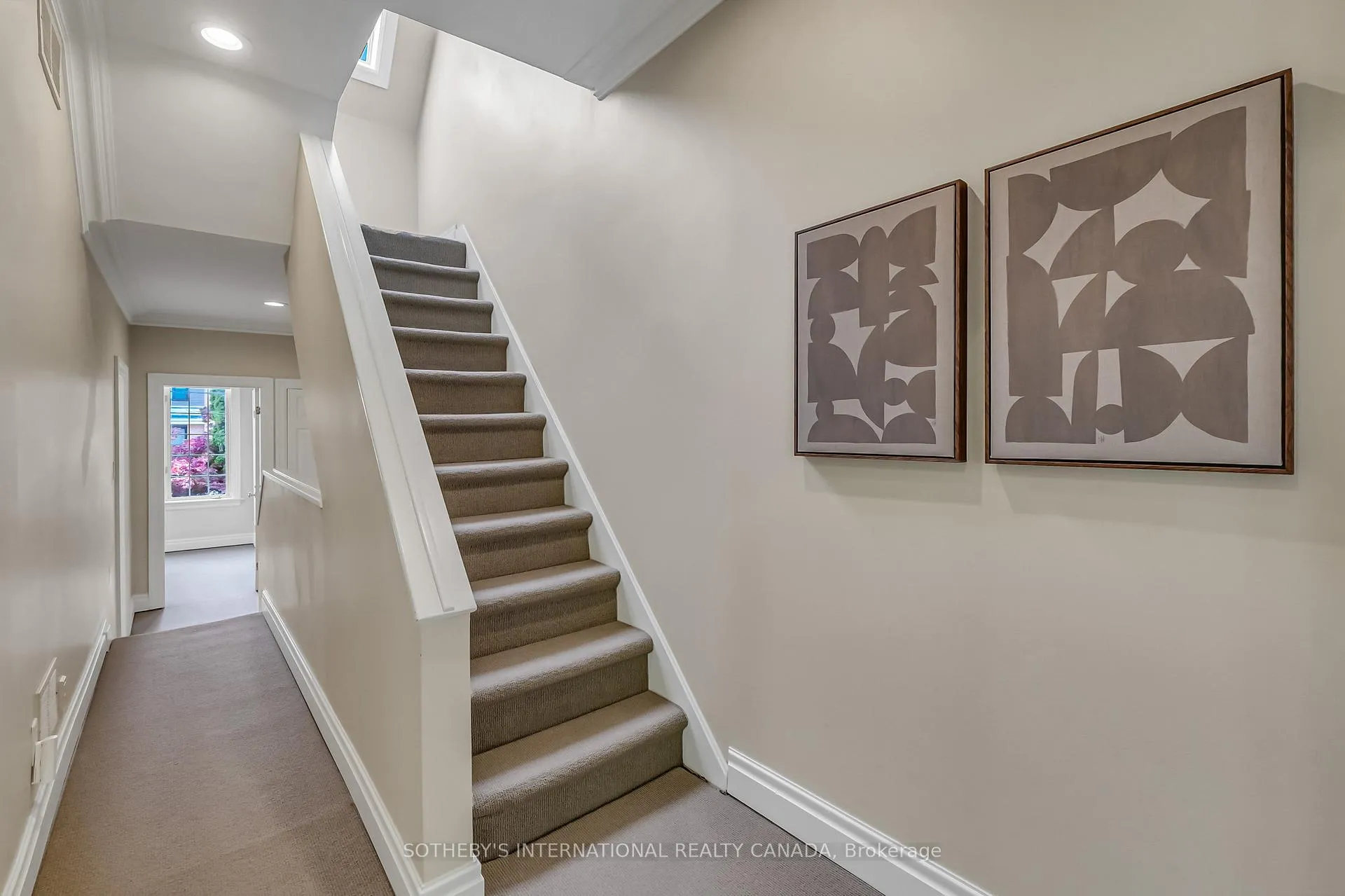 Photo 31 of 37 Walker Avenue, Toronto, Yonge-St. Clair — HOMEH