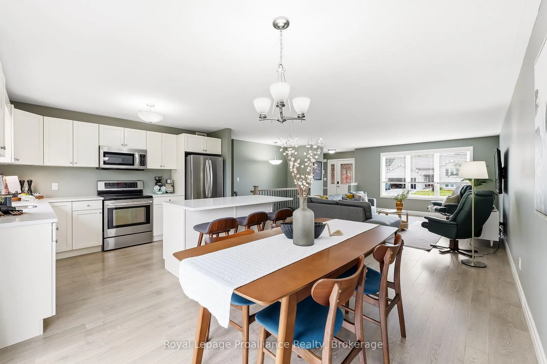 Photo 12 of 9 Mitchell Drive, Quinte West, Frankford Ward — HOMEH
