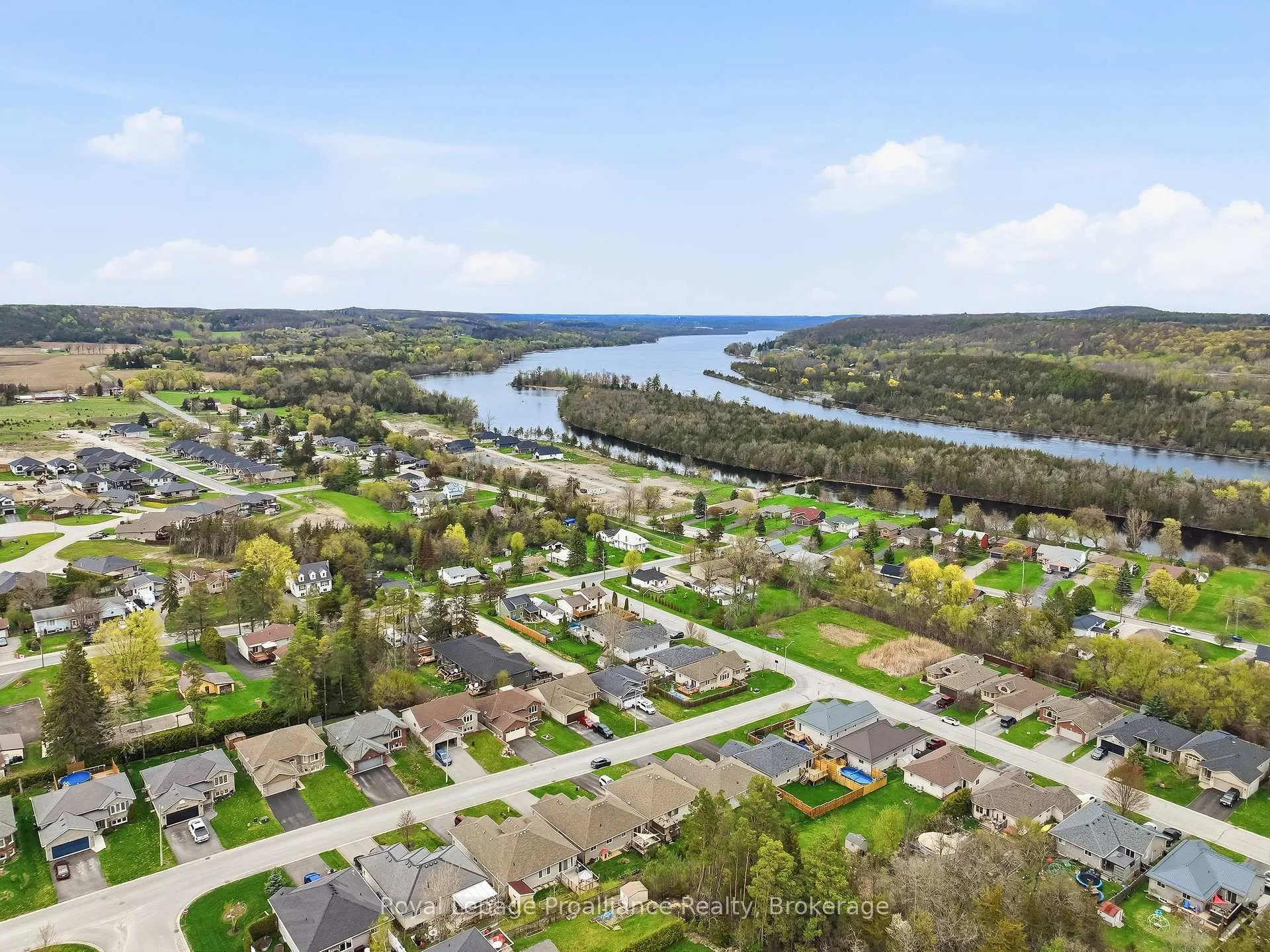 Photo 46 of 9 Mitchell Drive, Quinte West, Frankford Ward — HOMEH
