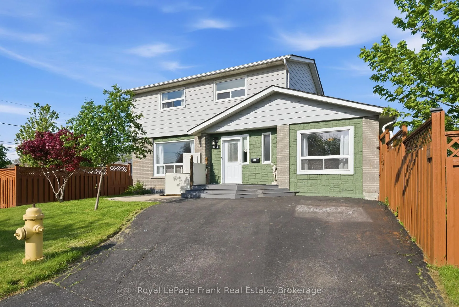 Photo 4 of 1014 Vistula Drive, Pickering, West Shore — HOMEH