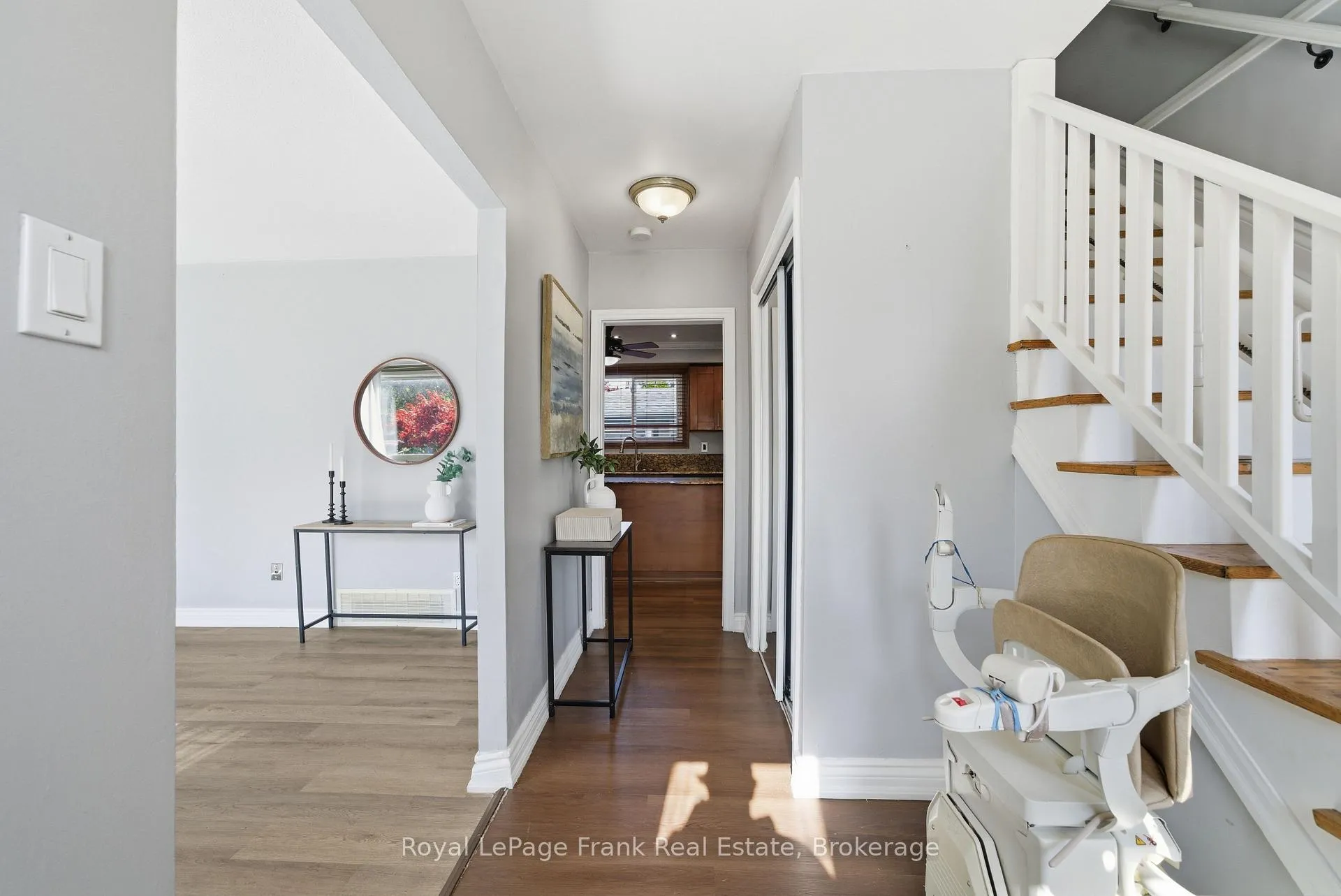 Photo 5 of 1014 Vistula Drive, Pickering, West Shore — HOMEH