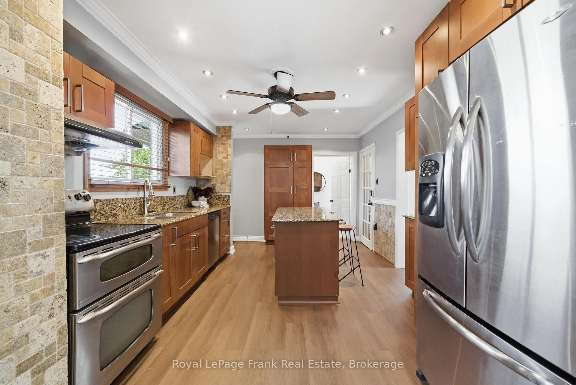 Photo 9 of 1014 Vistula Drive, Pickering, West Shore — HOMEH