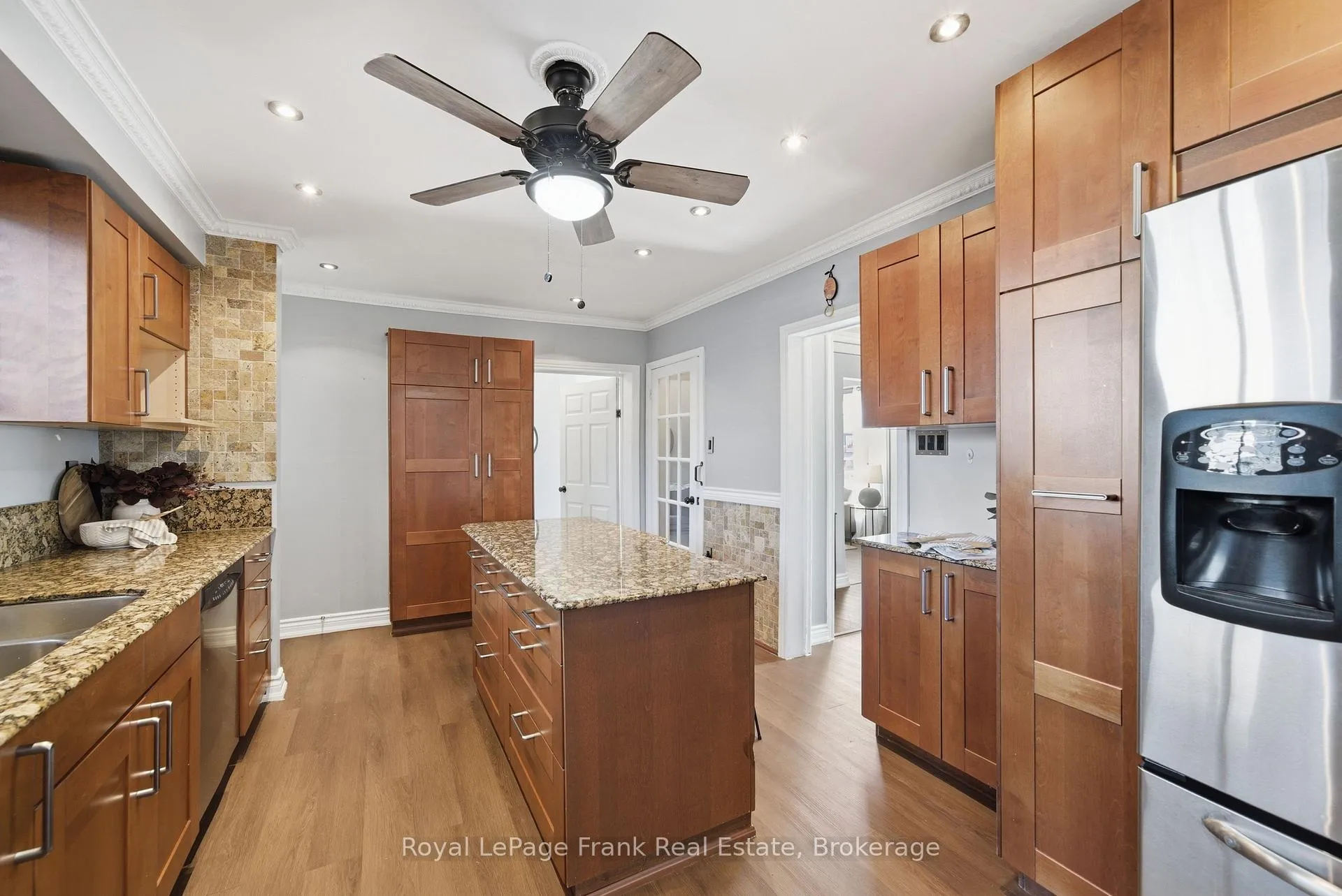 Photo 13 of 1014 Vistula Drive, Pickering, West Shore — HOMEH