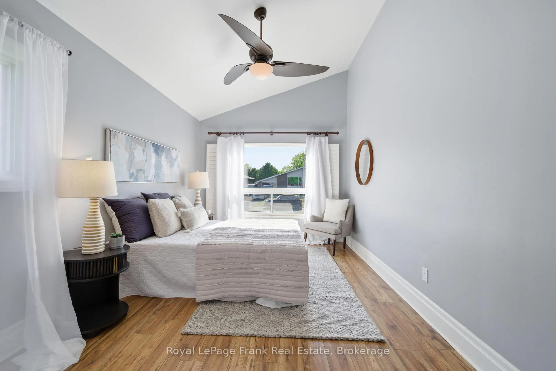 Photo 18 of 1014 Vistula Drive, Pickering, West Shore — HOMEH