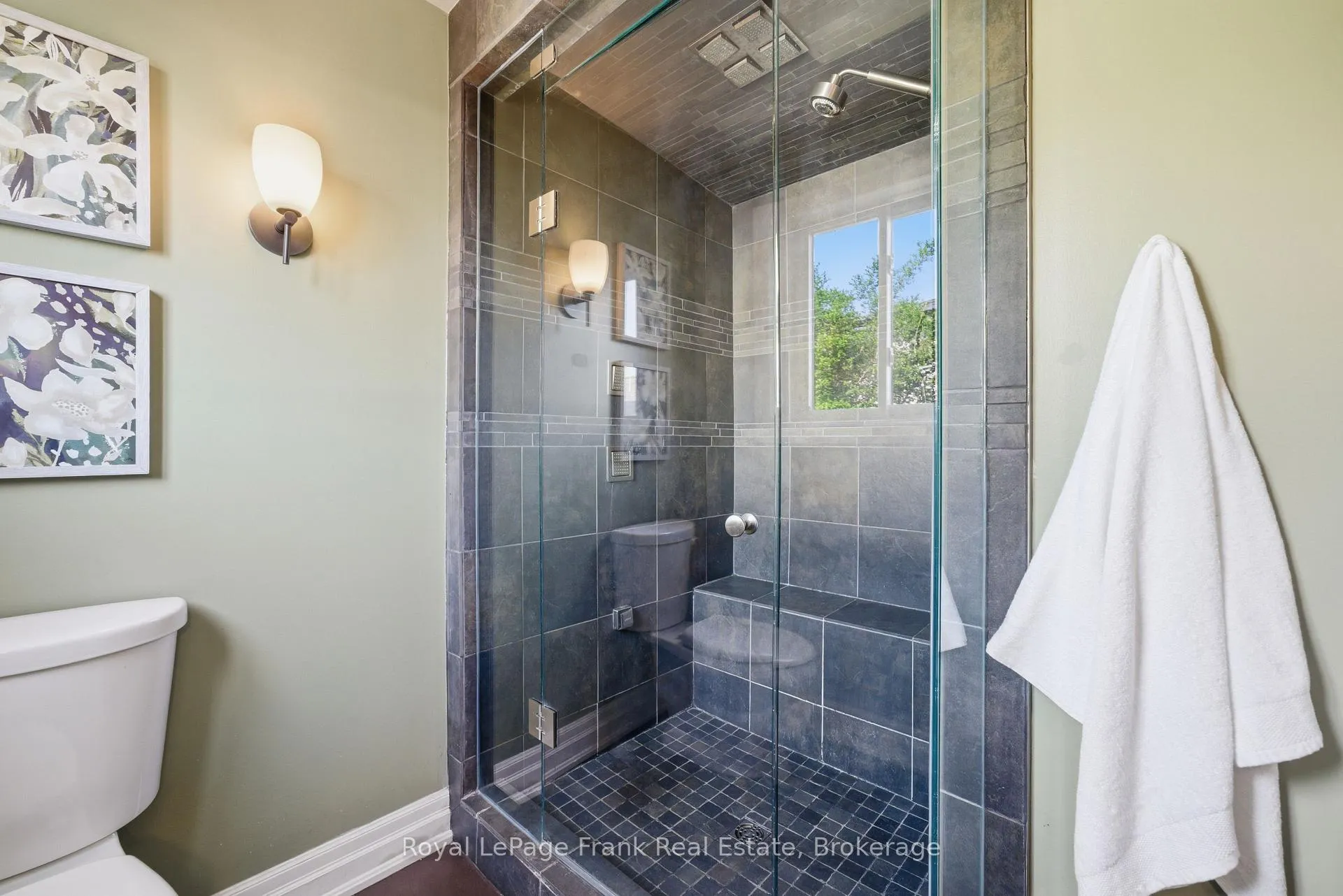 Photo 22 of 1014 Vistula Drive, Pickering, West Shore — HOMEH