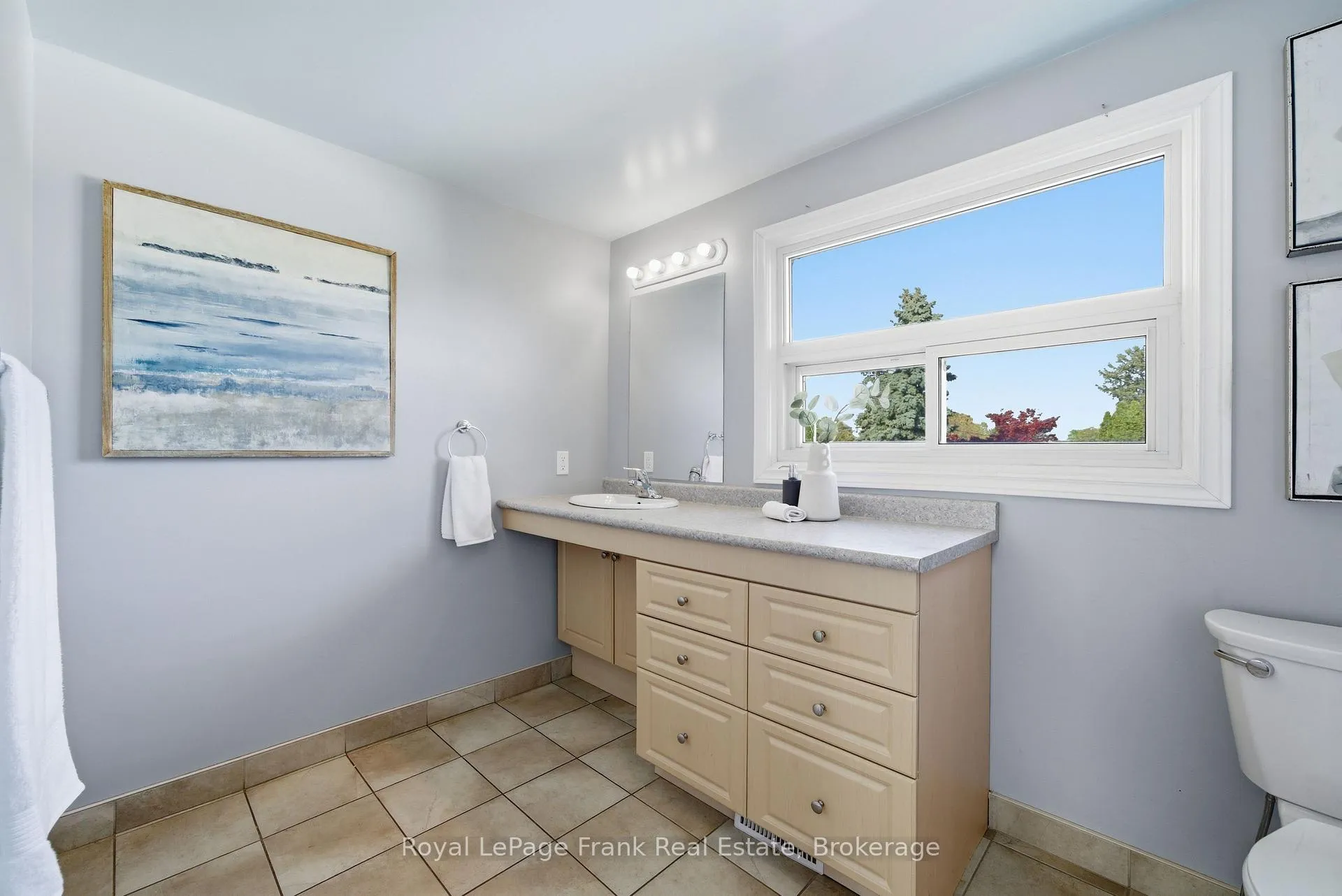 Photo 31 of 1014 Vistula Drive, Pickering, West Shore — HOMEH