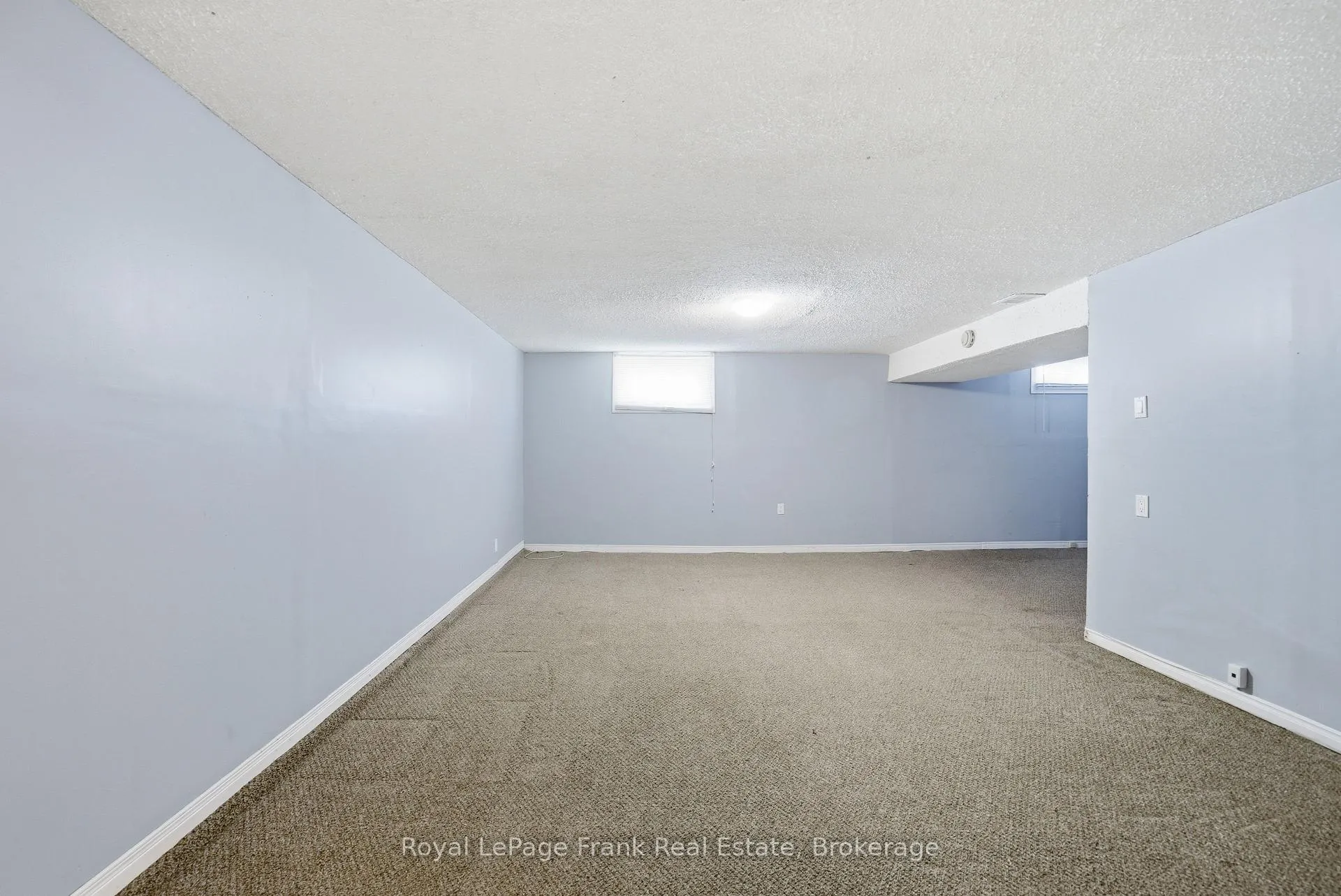 Photo 34 of 1014 Vistula Drive, Pickering, West Shore — HOMEH