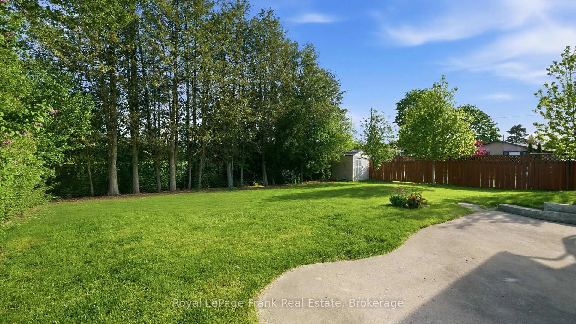 Photo 41 of 1014 Vistula Drive, Pickering, West Shore — HOMEH