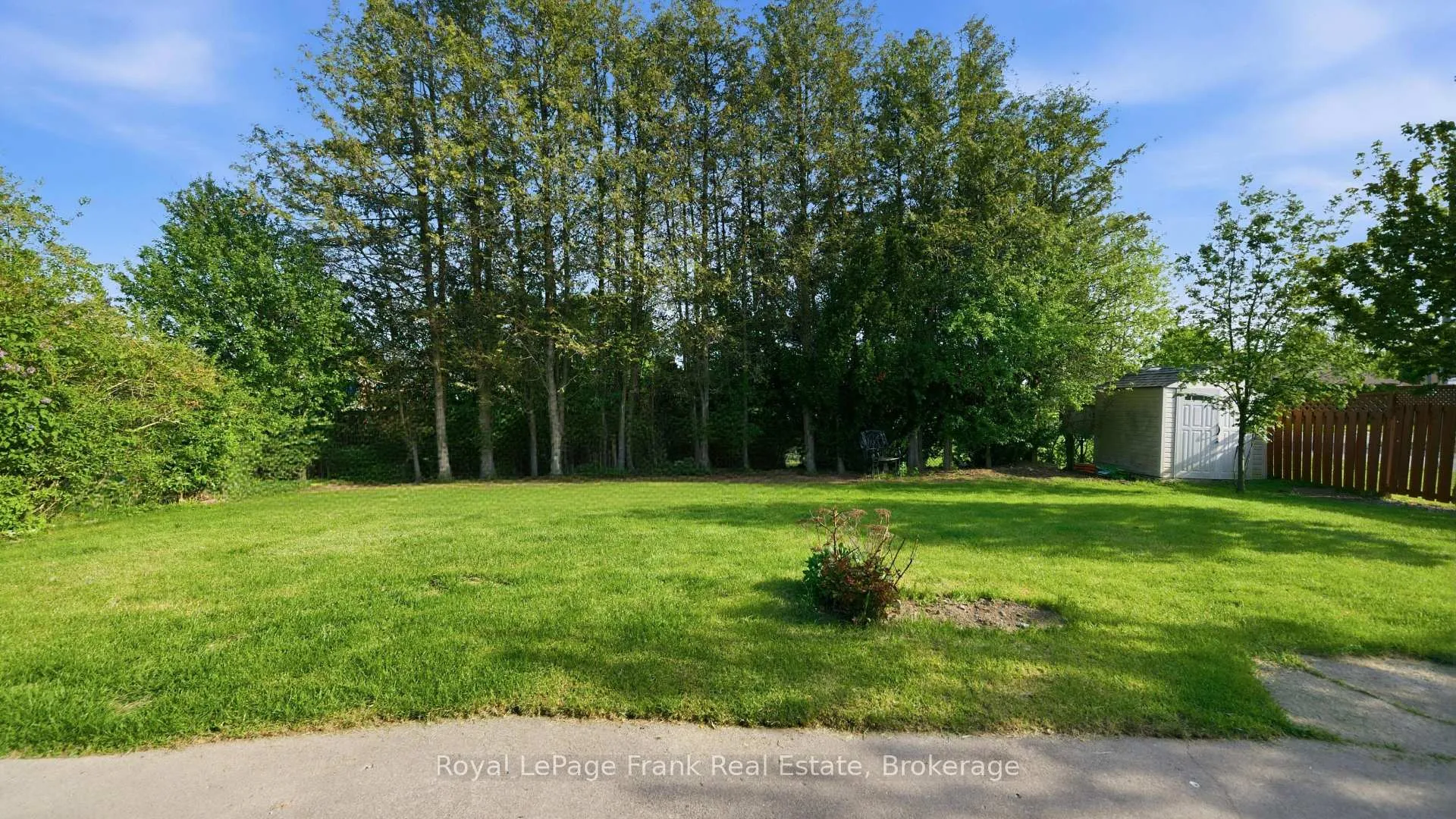 Photo 42 of 1014 Vistula Drive, Pickering, West Shore — HOMEH
