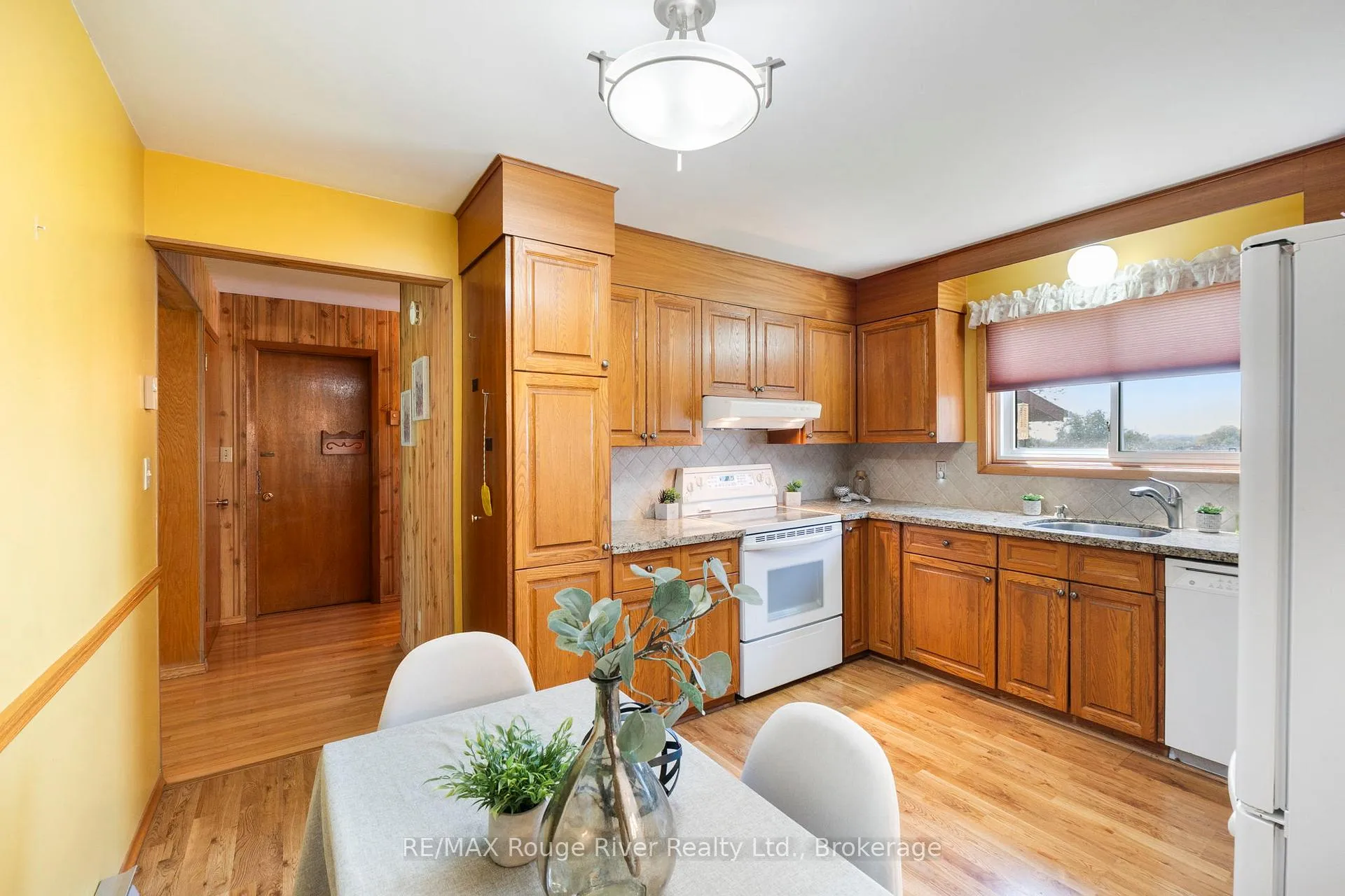 Photo 17 of 1271 Ontario Street, Cobourg — HOMEH