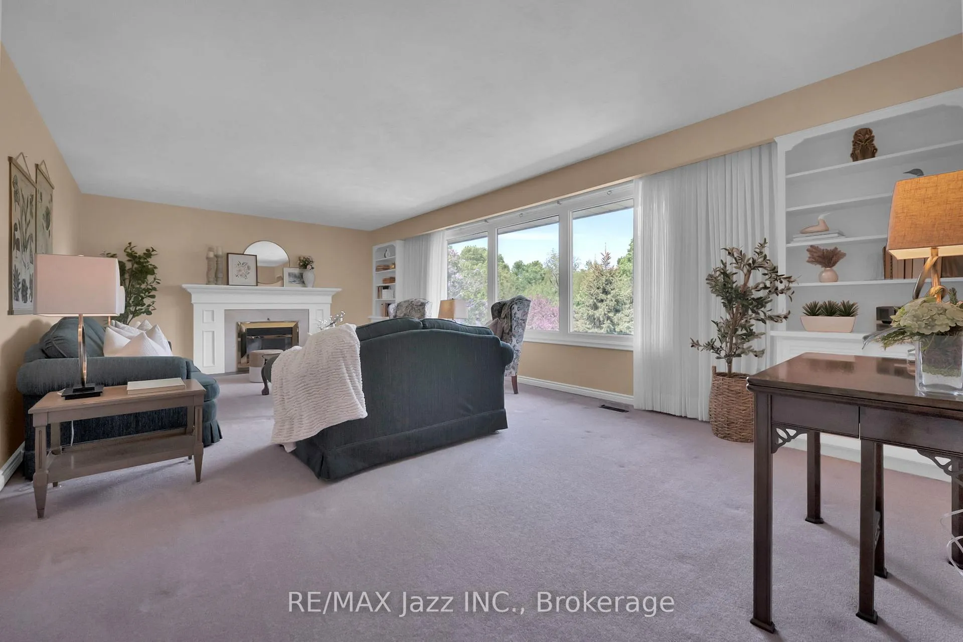 Photo 10 of 961 Swiss Heights, Oshawa, Pinecrest — HOMEH