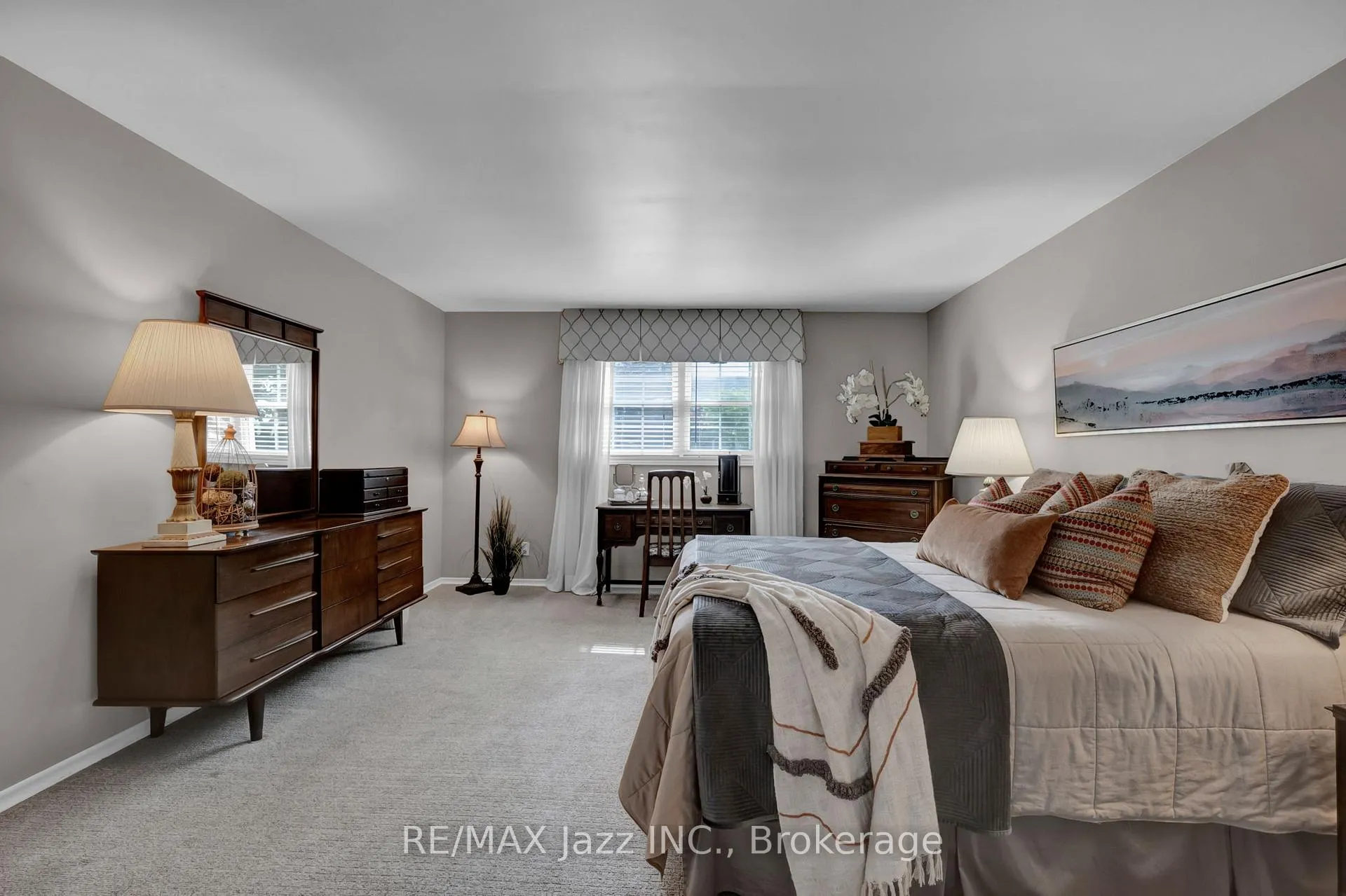 Photo 22 of 961 Swiss Heights, Oshawa, Pinecrest — HOMEH