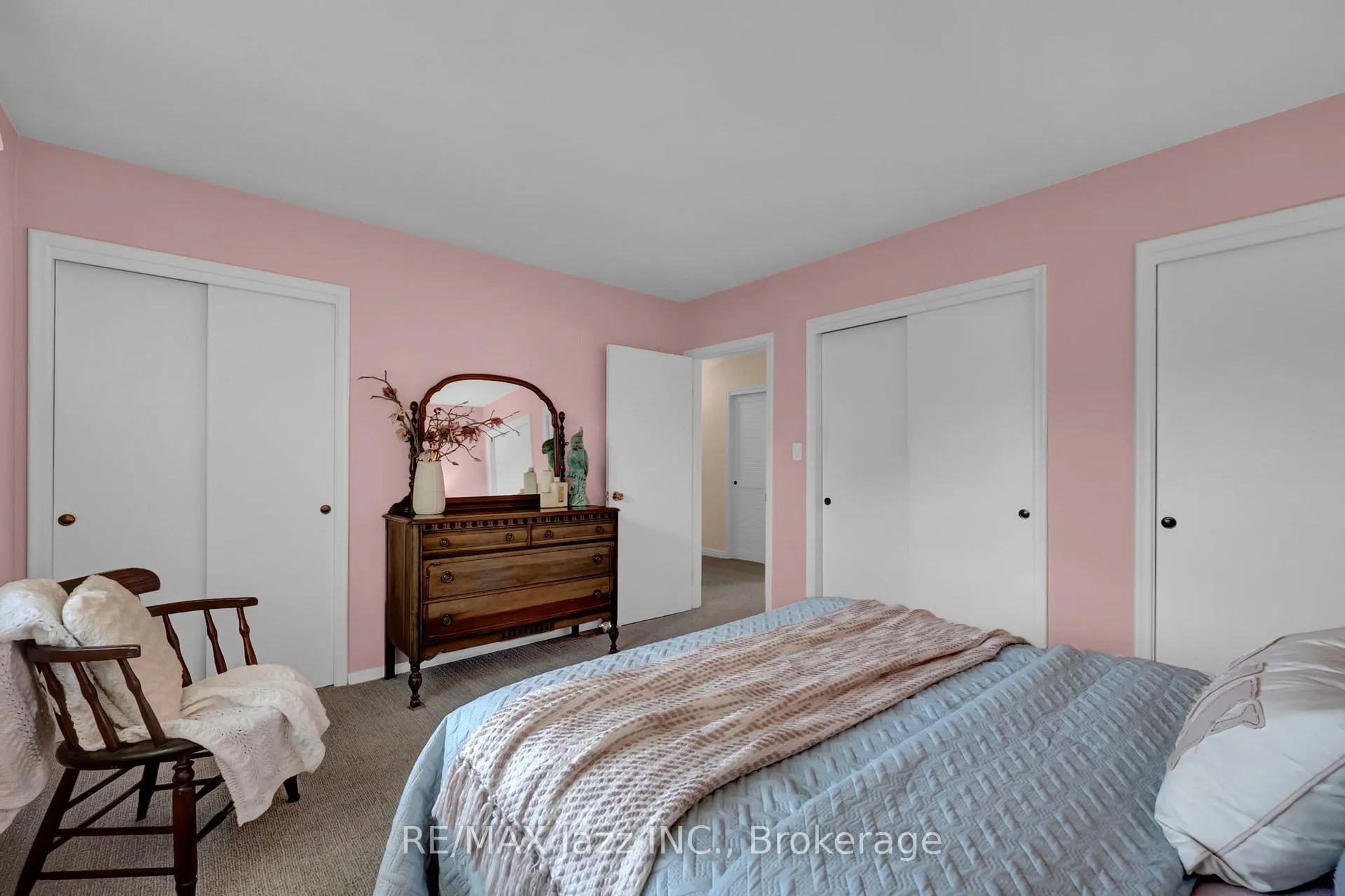 Photo 28 of 961 Swiss Heights, Oshawa, Pinecrest — HOMEH