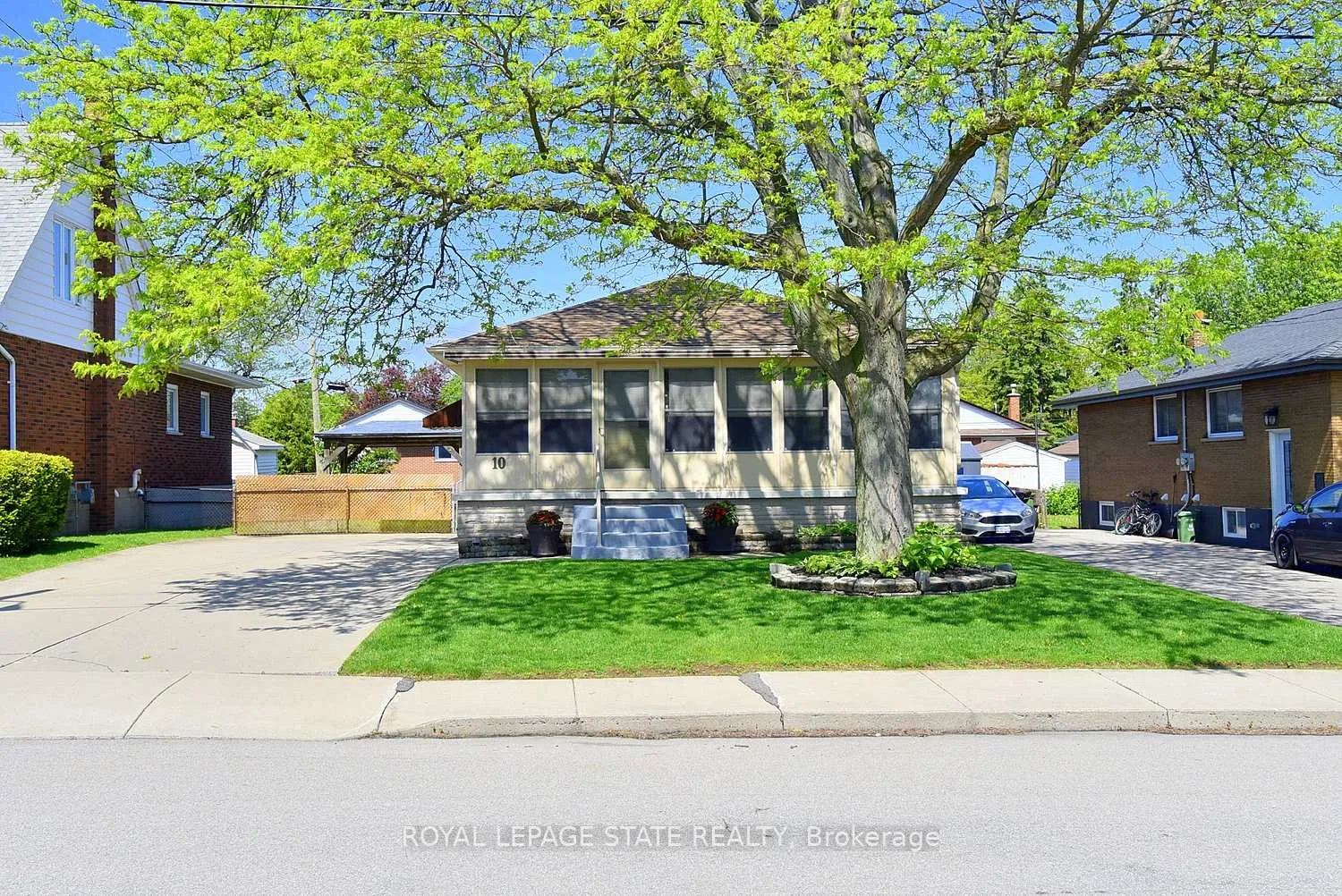 Photo 2 of 10 Alderney Avenue, Hamilton, Hill Park — HOMEH