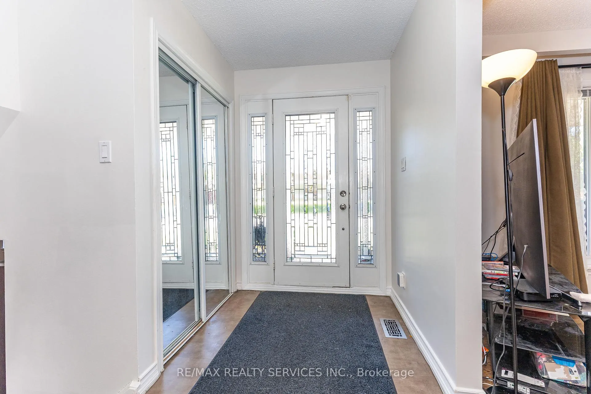 Photo 11 of 84 Marchbank Crescent, Brampton, Central Park — HOMEH