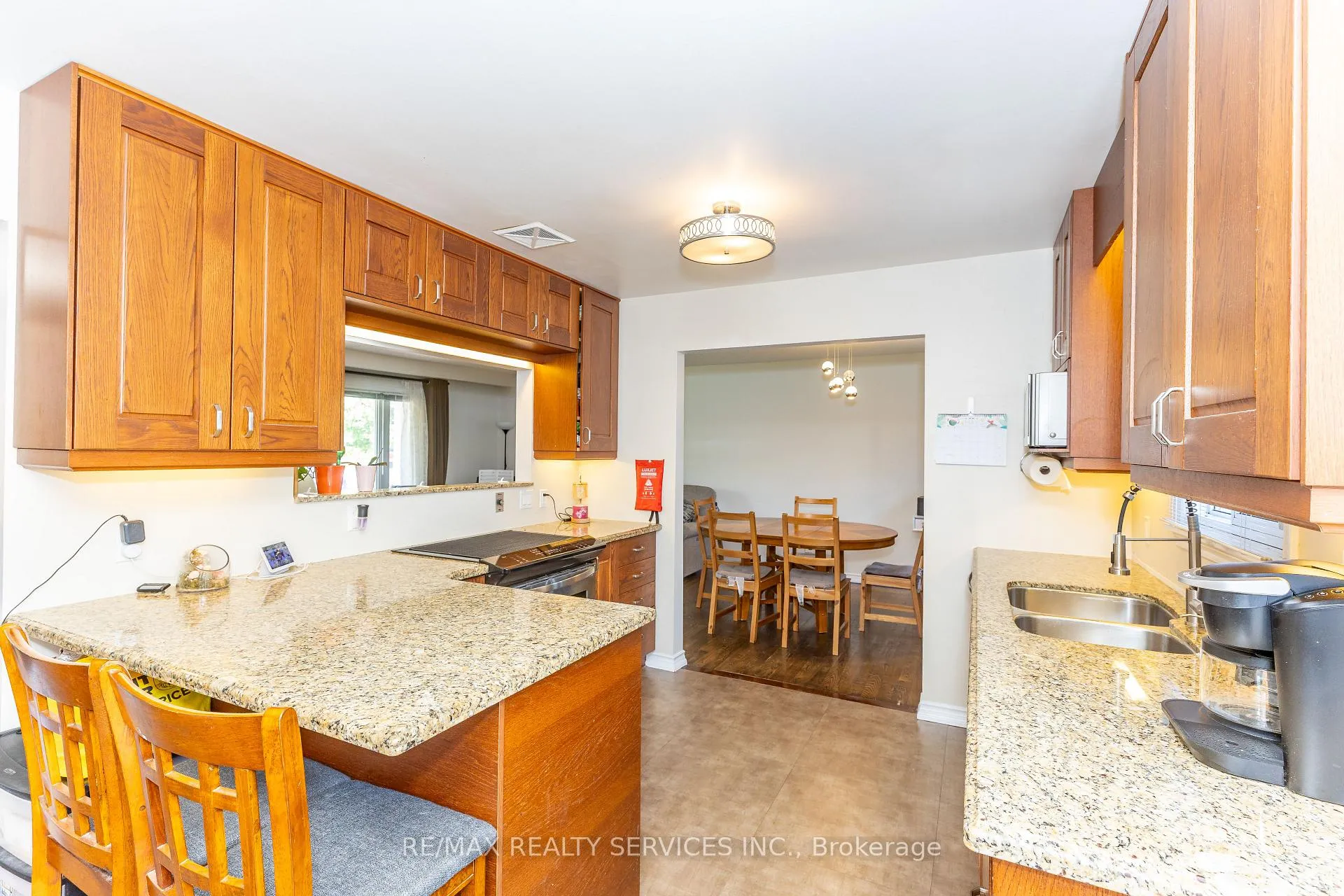 Photo 18 of 84 Marchbank Crescent, Brampton, Central Park — HOMEH