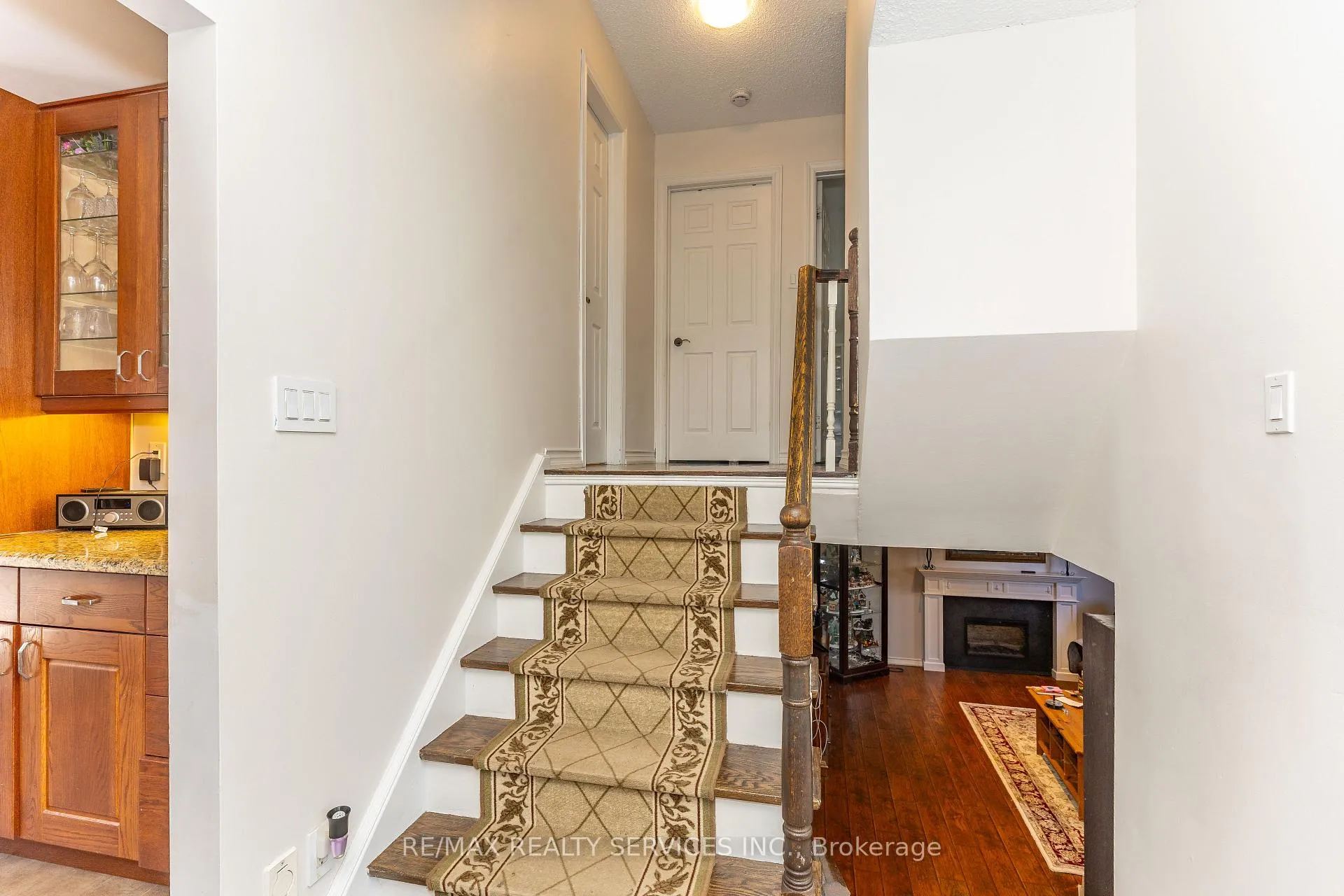 Photo 21 of 84 Marchbank Crescent, Brampton, Central Park — HOMEH