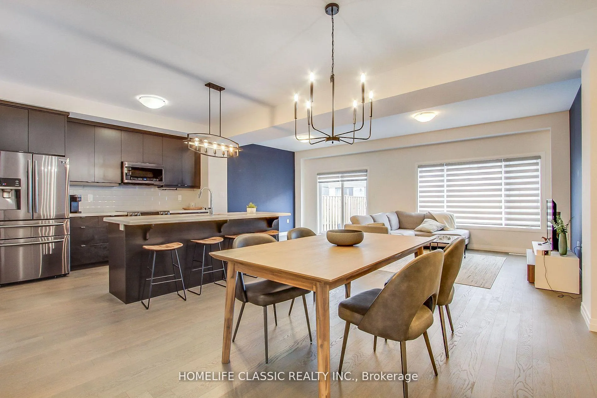 Photo 7 of 103 Greenwich Avenue, Hamilton, Stoney Creek Mountain — HOMEH