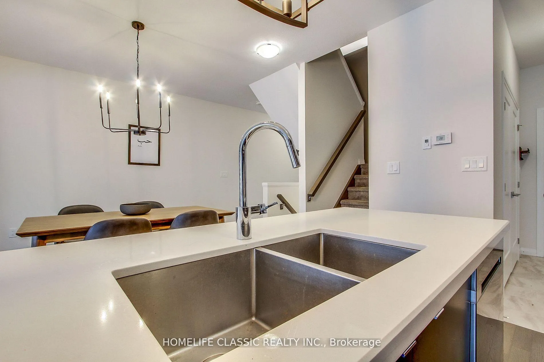 Photo 22 of 103 Greenwich Avenue, Hamilton, Stoney Creek Mountain — HOMEH