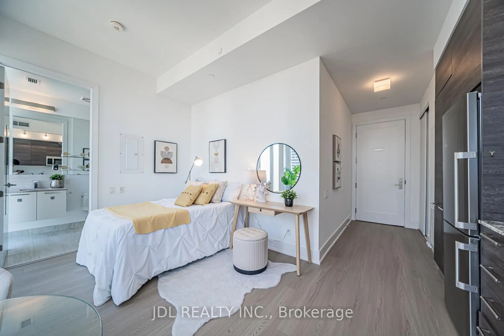 Photo 6 of Unit 3601, 28 Wellesley Street E, Toronto, Church-Yonge Corridor — HOMEH
