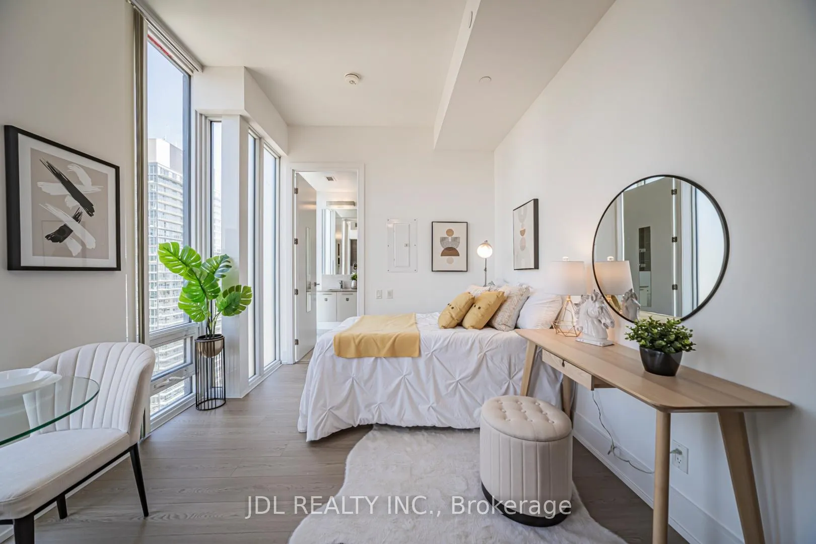 Photo 7 of Unit 3601, 28 Wellesley Street E, Toronto, Church-Yonge Corridor — HOMEH