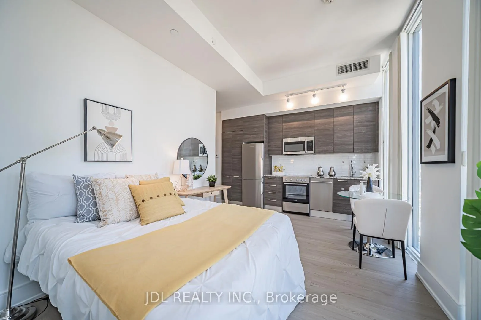 Photo 8 of Unit 3601, 28 Wellesley Street E, Toronto, Church-Yonge Corridor — HOMEH