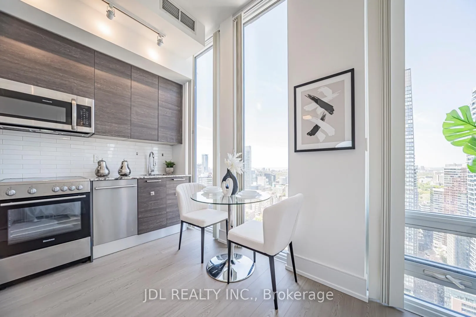 Photo 10 of Unit 3601, 28 Wellesley Street E, Toronto, Church-Yonge Corridor — HOMEH
