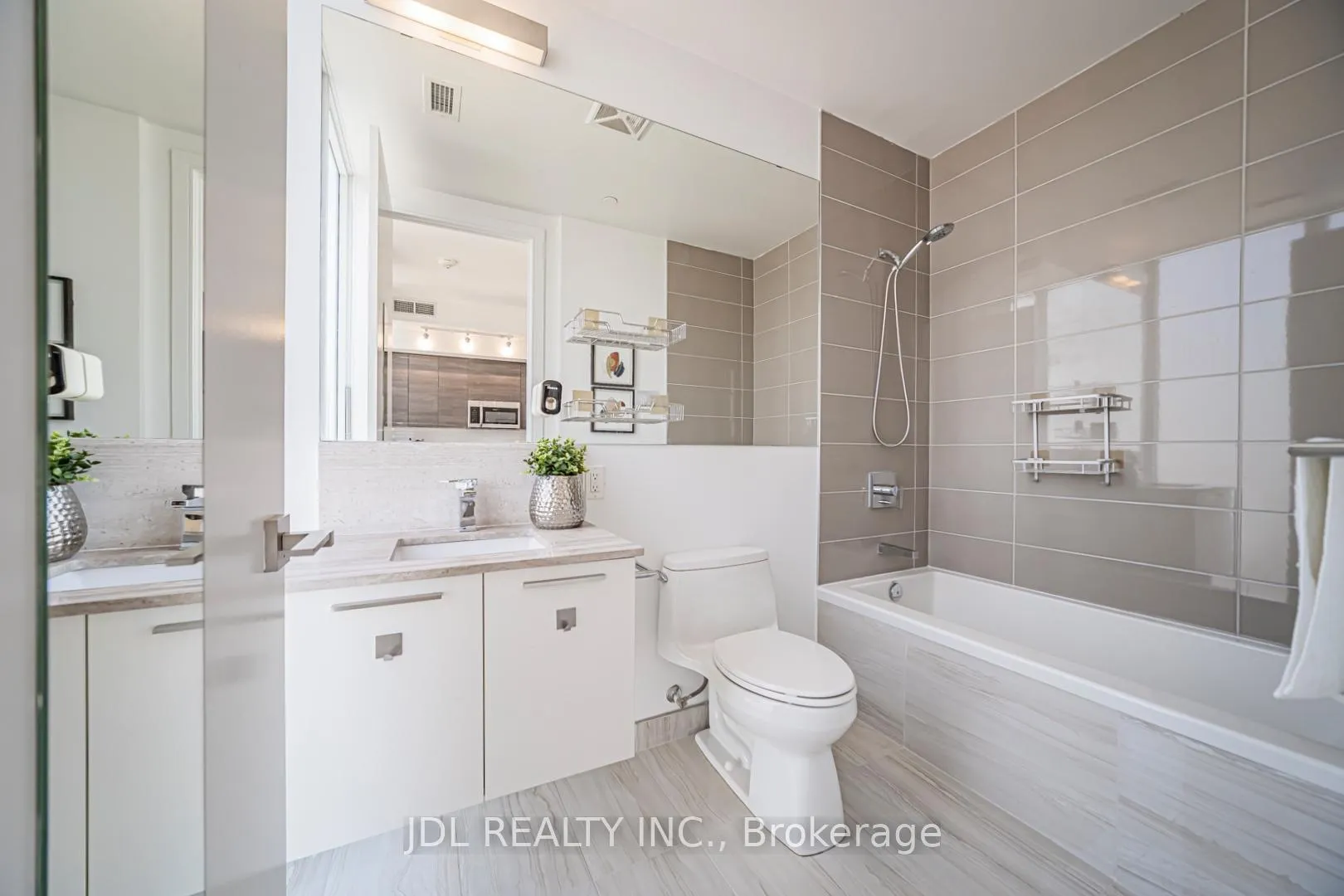 Photo 12 of Unit 3601, 28 Wellesley Street E, Toronto, Church-Yonge Corridor — HOMEH