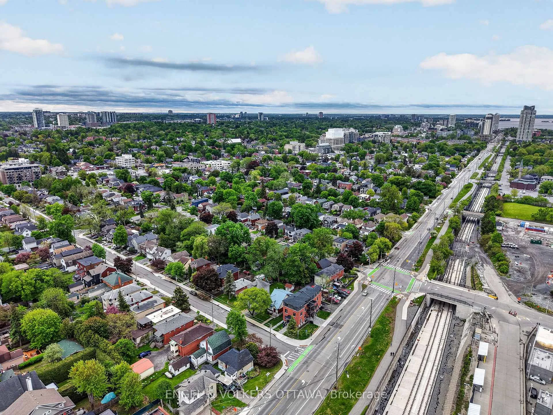 Photo 10 of 1 Caroline Avenue, Ottawa, Ottawa West — HOMEH