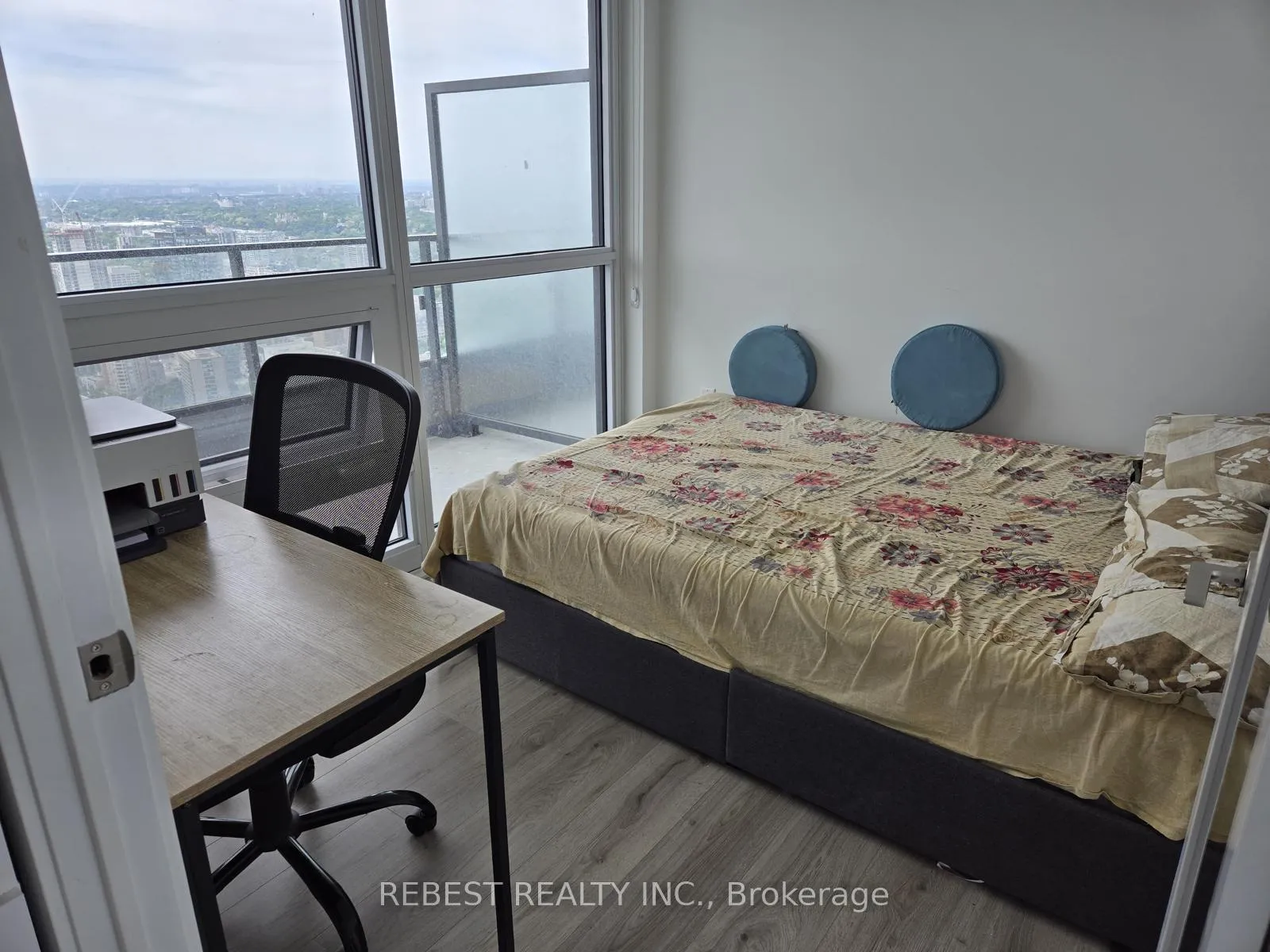 Photo 10 of Unit 5202, 395 Bloor Street E, Toronto, North St. James Town — HOMEH