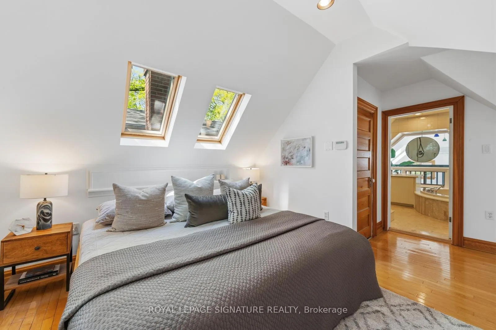 Photo 35 of 14 Hazel Avenue, Toronto, The Beaches — HOMEH