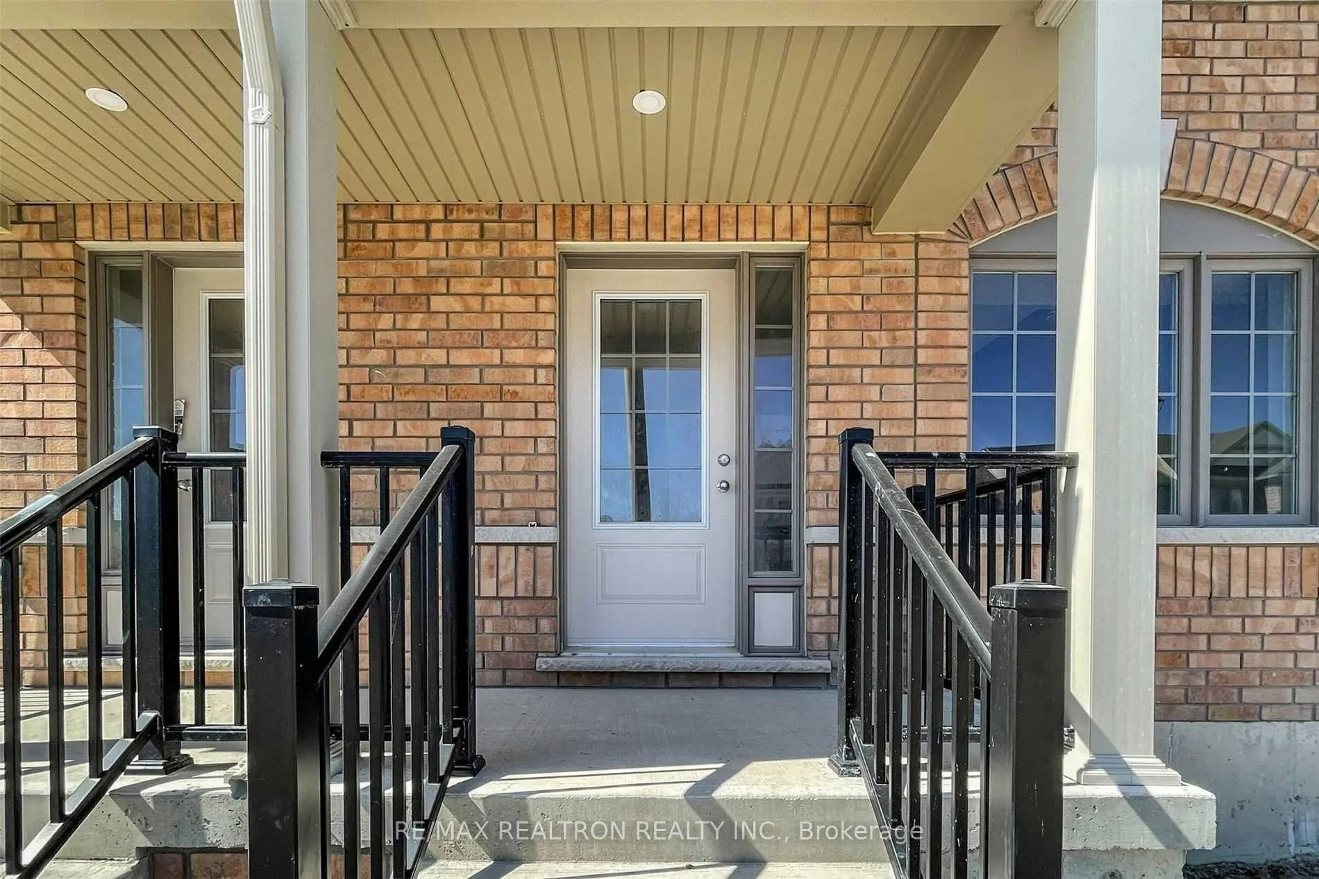 Photo 2 of Unit 73, 203 Royal Northern Path, Oshawa, Windfields — HOMEH