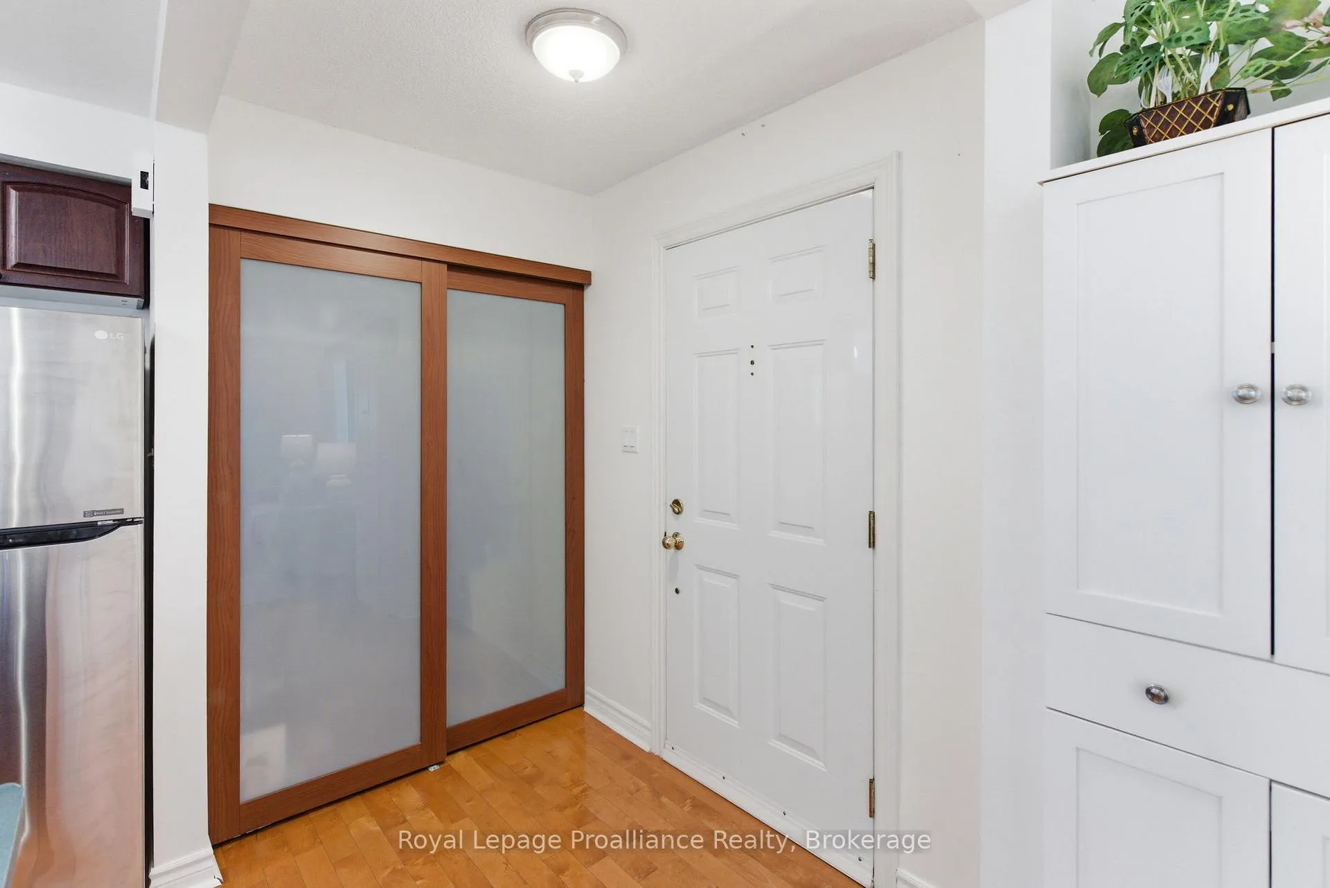 Photo 6 of 629 Mackechnie Crescent, Cobourg — HOMEH