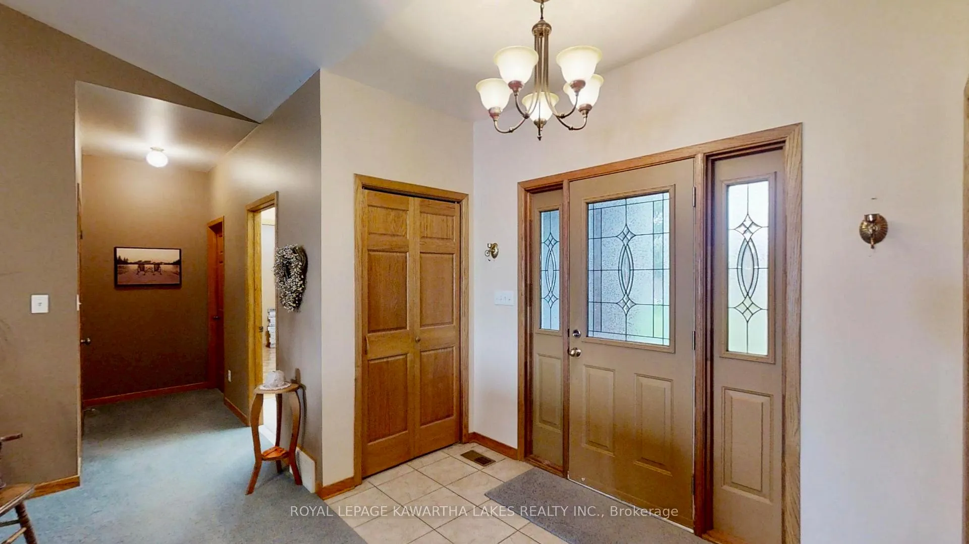 Photo 4 of 21 Emerald Street, Kawartha Lakes, Fenelon — HOMEH