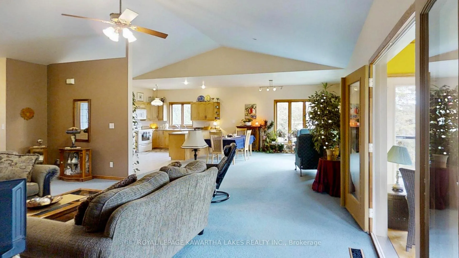 Photo 7 of 21 Emerald Street, Kawartha Lakes, Fenelon — HOMEH