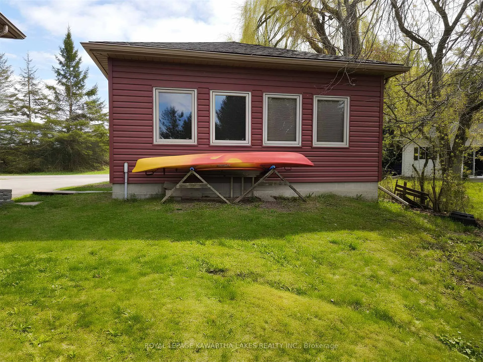 Photo 45 of 21 Emerald Street, Kawartha Lakes, Fenelon — HOMEH