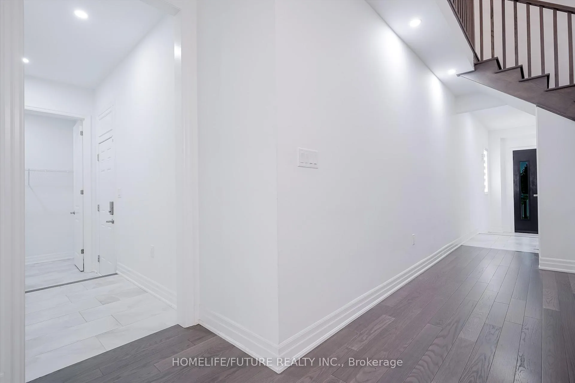 Photo 9 of 2809 Foxden Square, Pickering, Rural Pickering — HOMEH