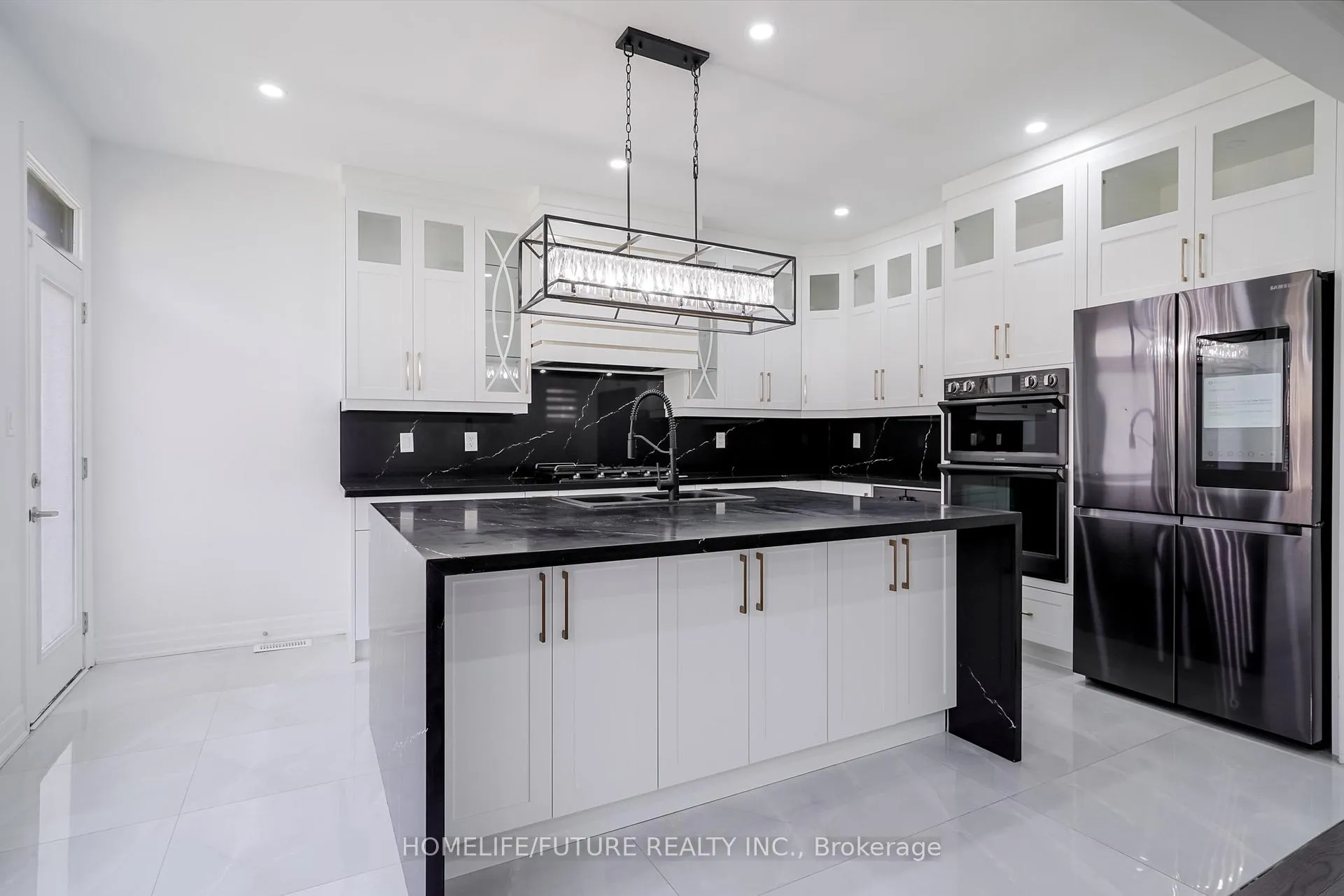Photo 21 of 2809 Foxden Square, Pickering, Rural Pickering — HOMEH