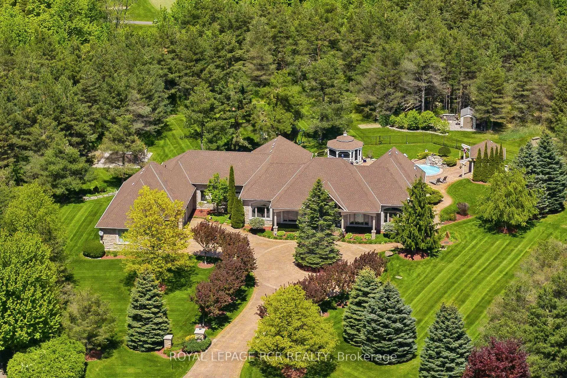 Photo 1 of 7 Sugarbush Lane, Uxbridge, Rural Uxbridge — HOMEH