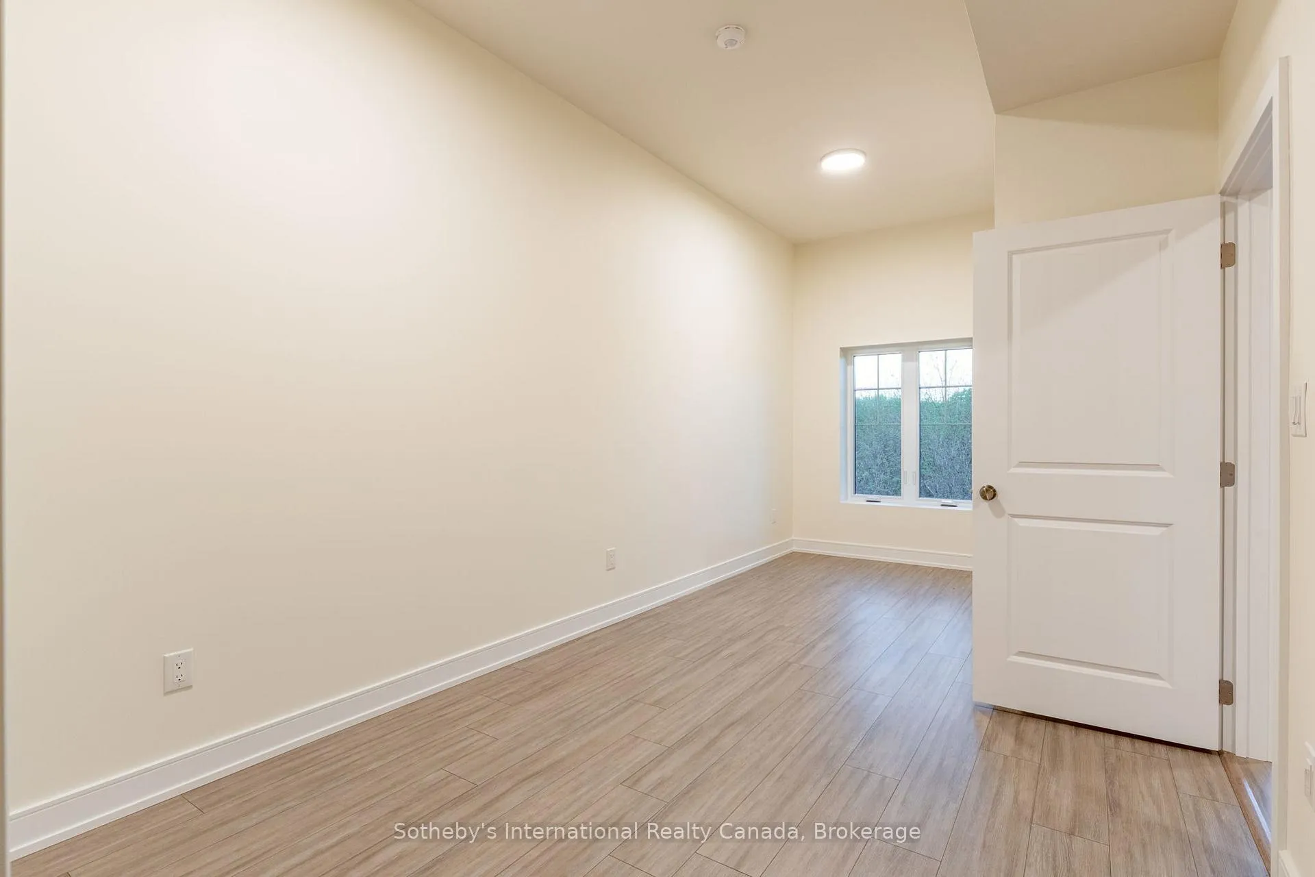 Photo 17 of Unit 416, 121 Mary Street, Clearview, Creemore — HOMEH