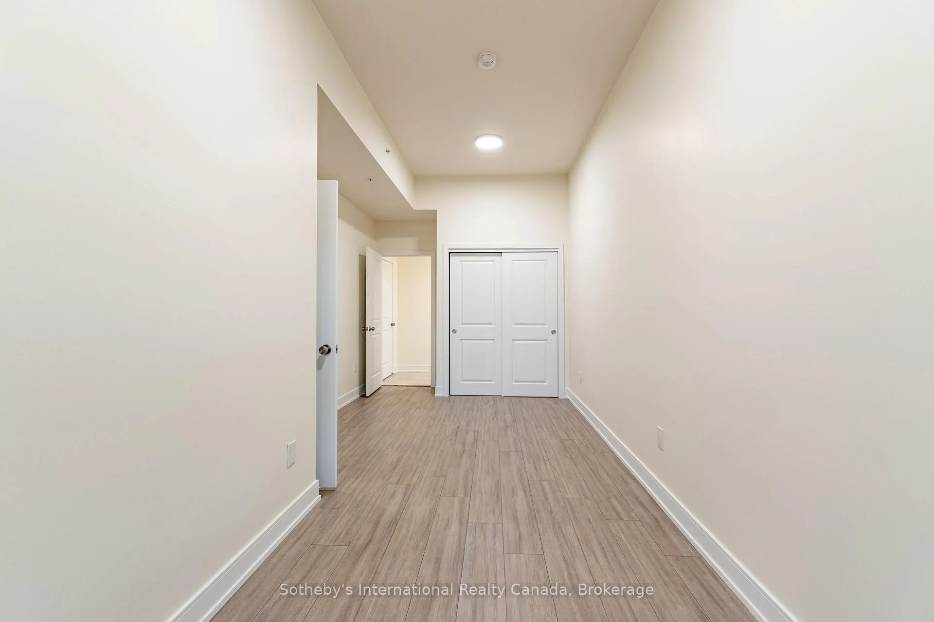 Photo 18 of Unit 416, 121 Mary Street, Clearview, Creemore — HOMEH