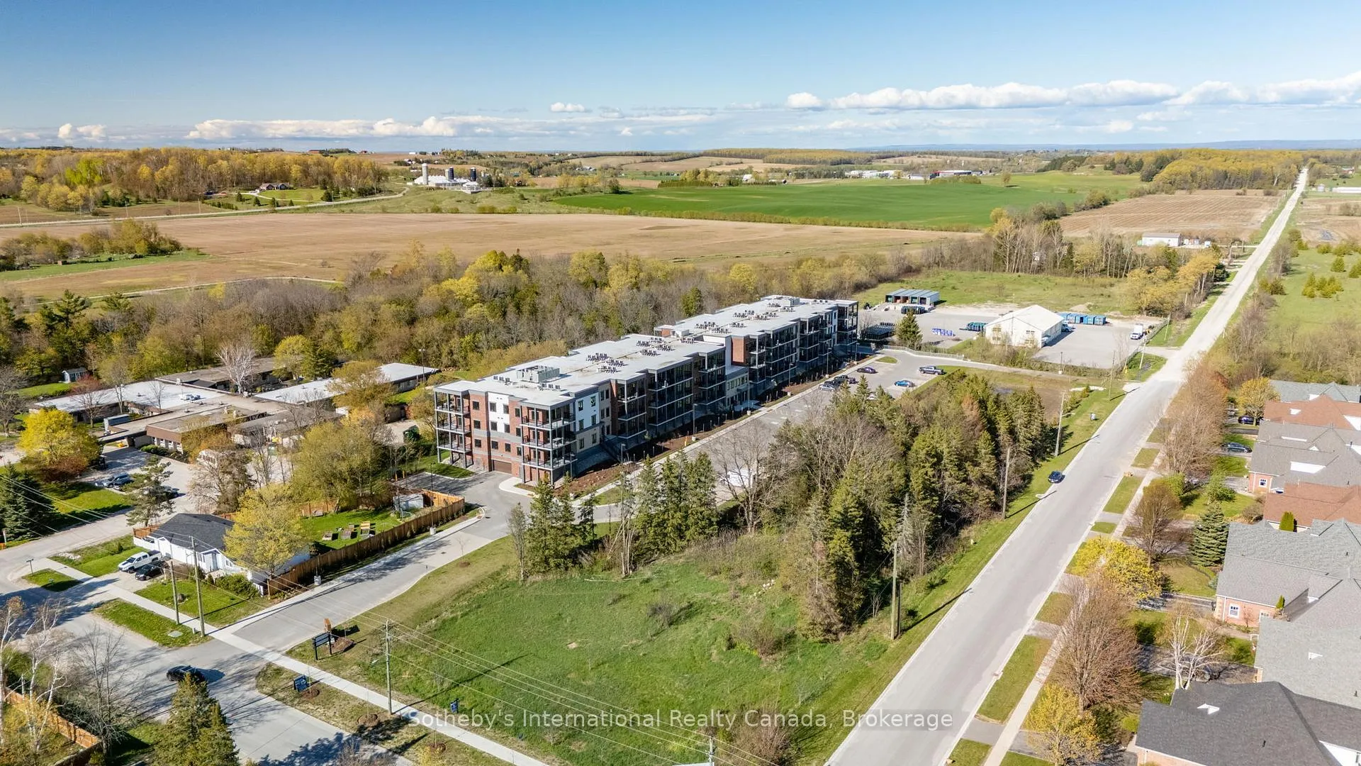 Photo 26 of Unit 416, 121 Mary Street, Clearview, Creemore — HOMEH