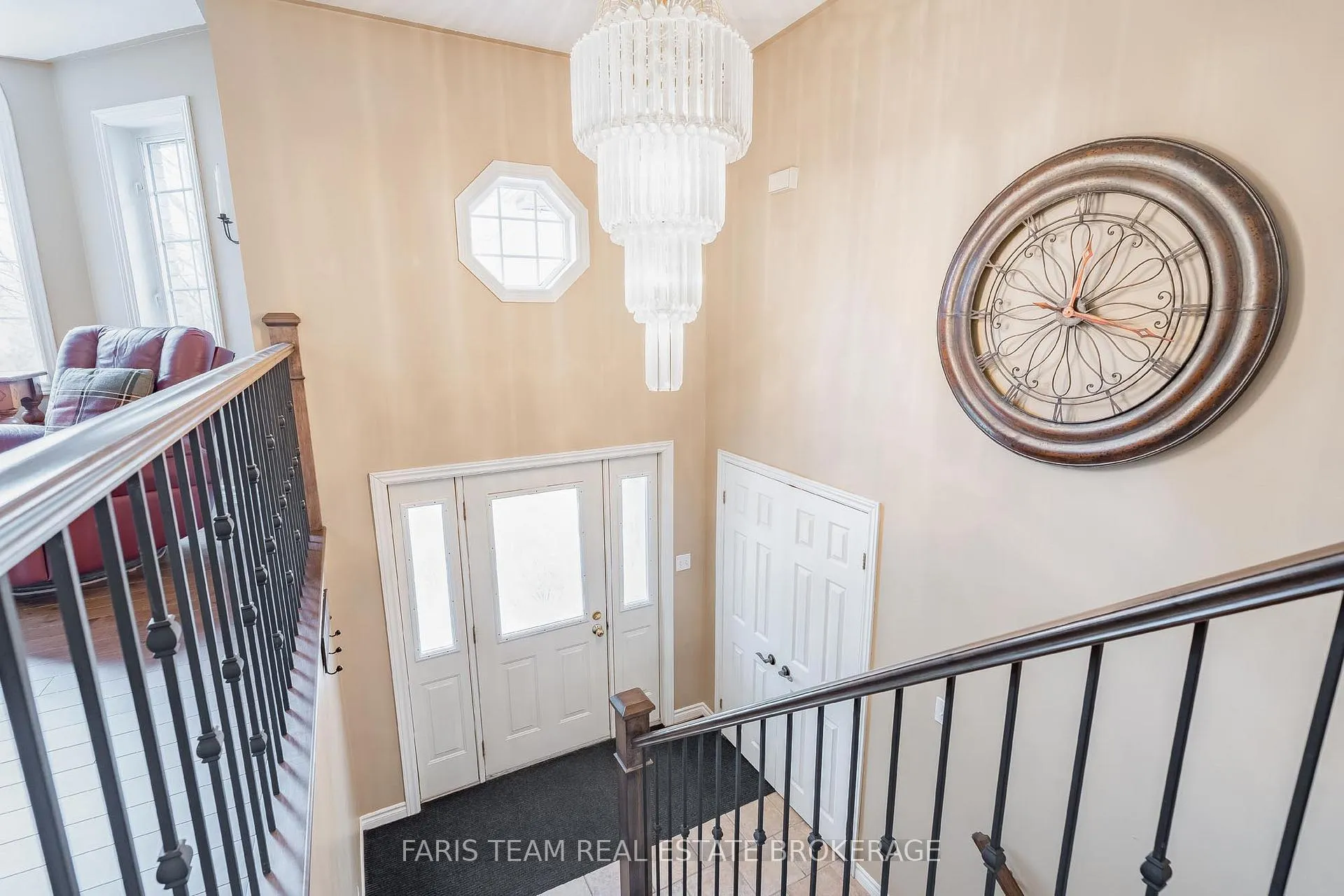 Photo 5 of 704 Trinity Street, Innisfil, Alcona — HOMEH