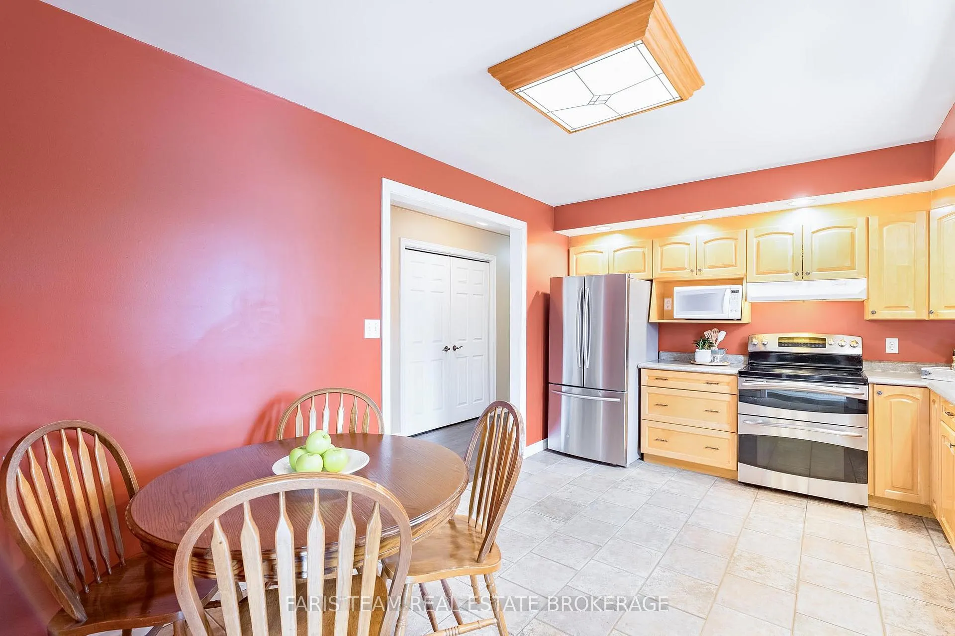 Photo 8 of 704 Trinity Street, Innisfil, Alcona — HOMEH