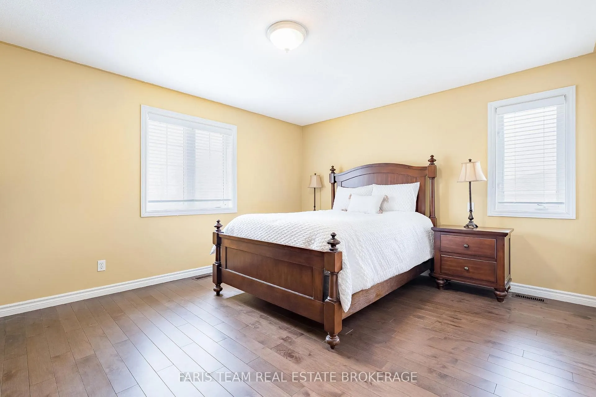 Photo 18 of 704 Trinity Street, Innisfil, Alcona — HOMEH