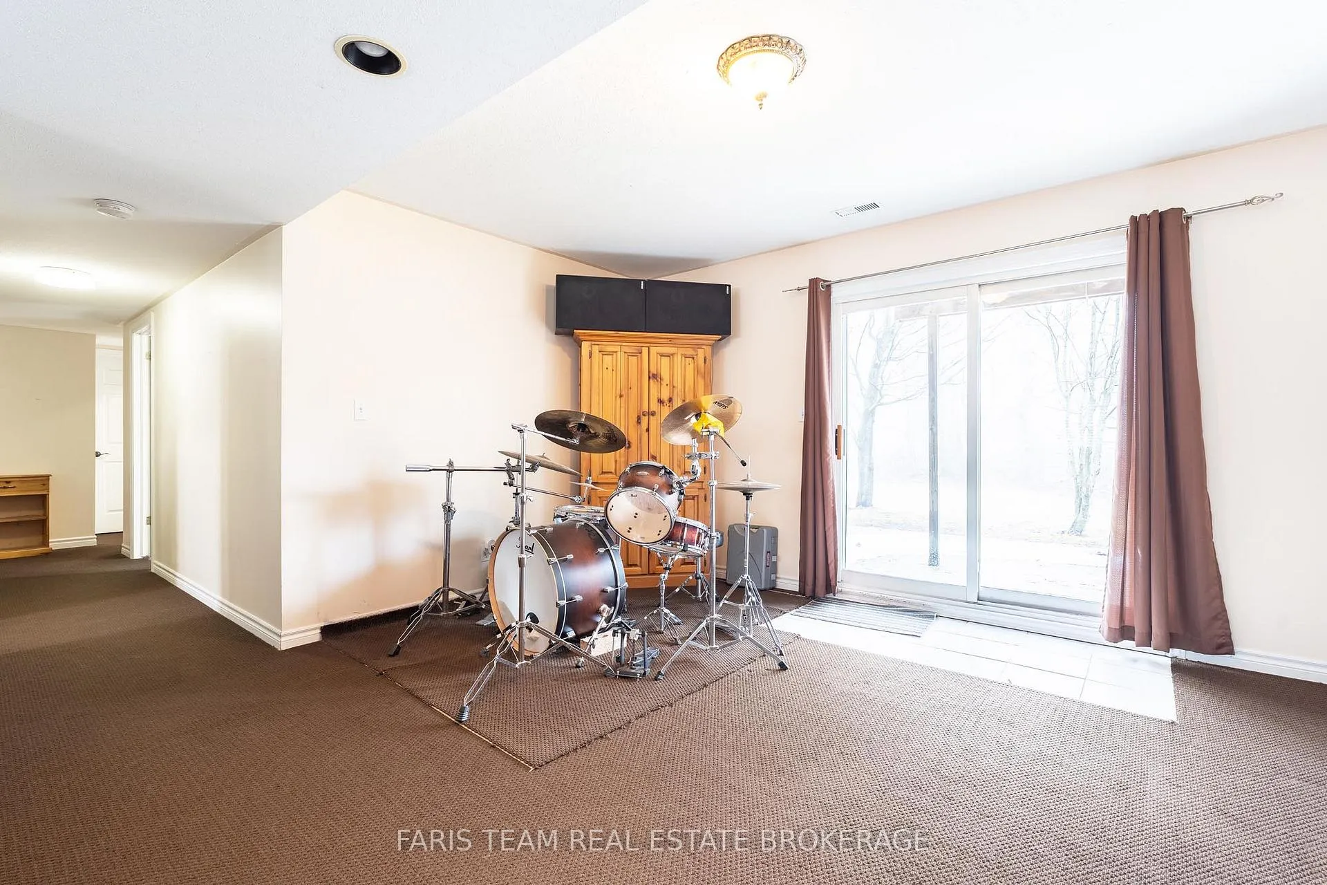Photo 30 of 704 Trinity Street, Innisfil, Alcona — HOMEH